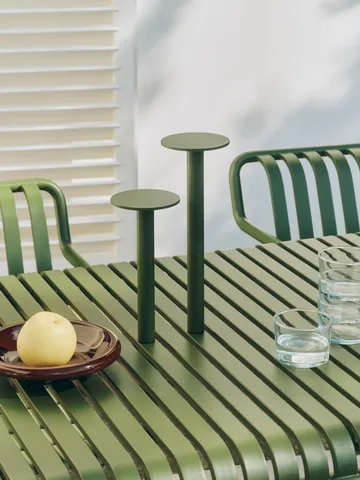 Lampada portatile Host - Oliva, 22 cm - HAY