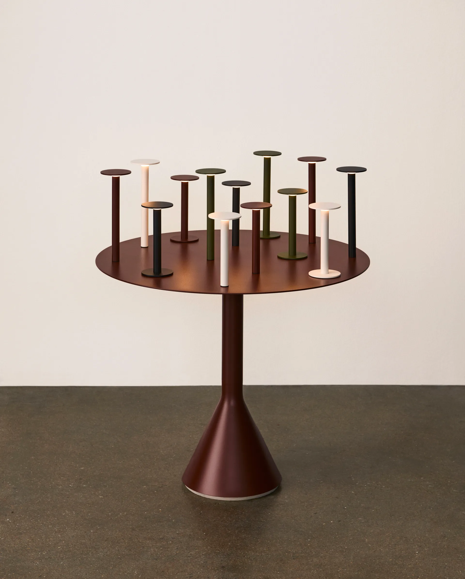 Lampada portatile Host, Olive, 30 cm HAY