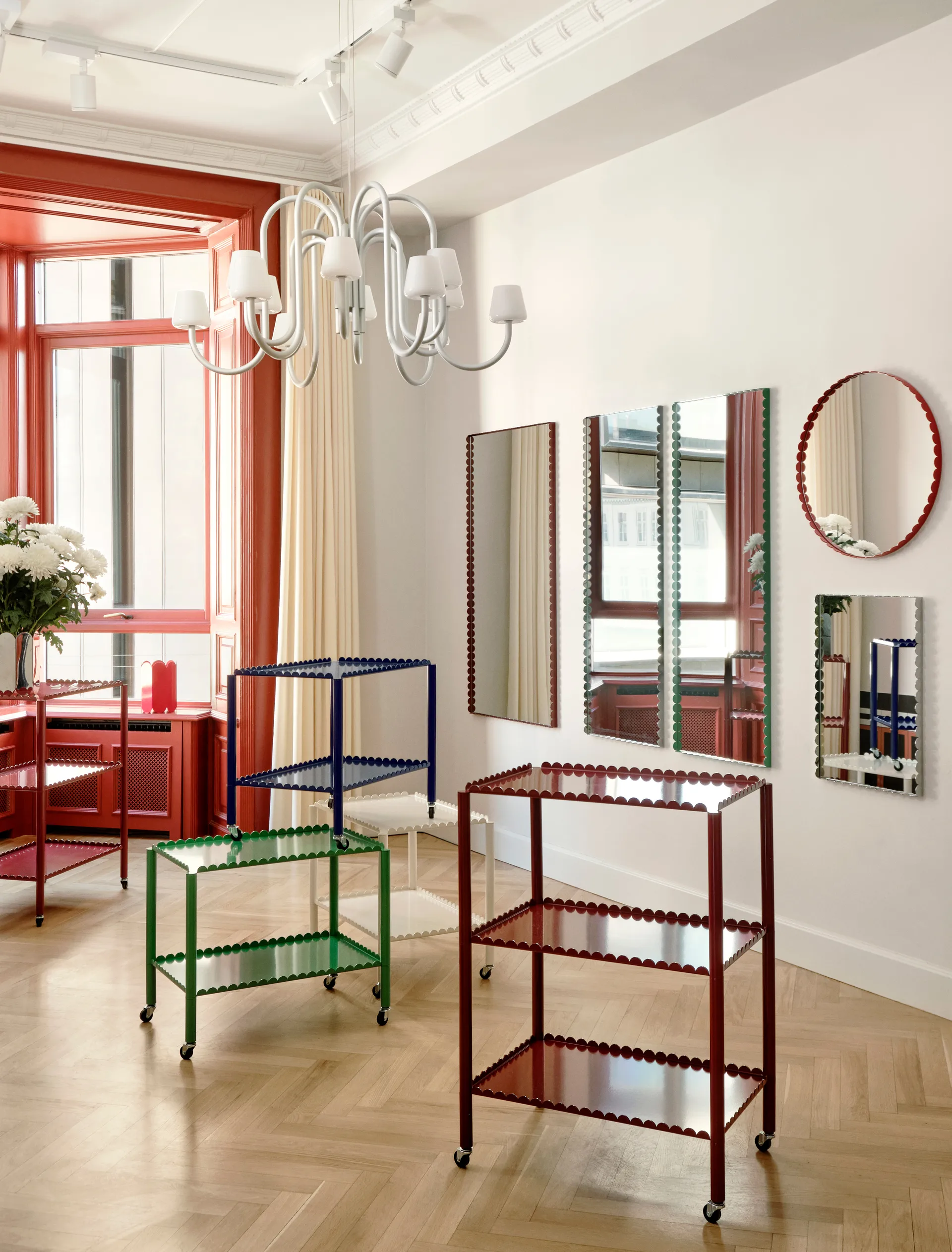 Lampadario Apollo 1065, Bianco opale HAY