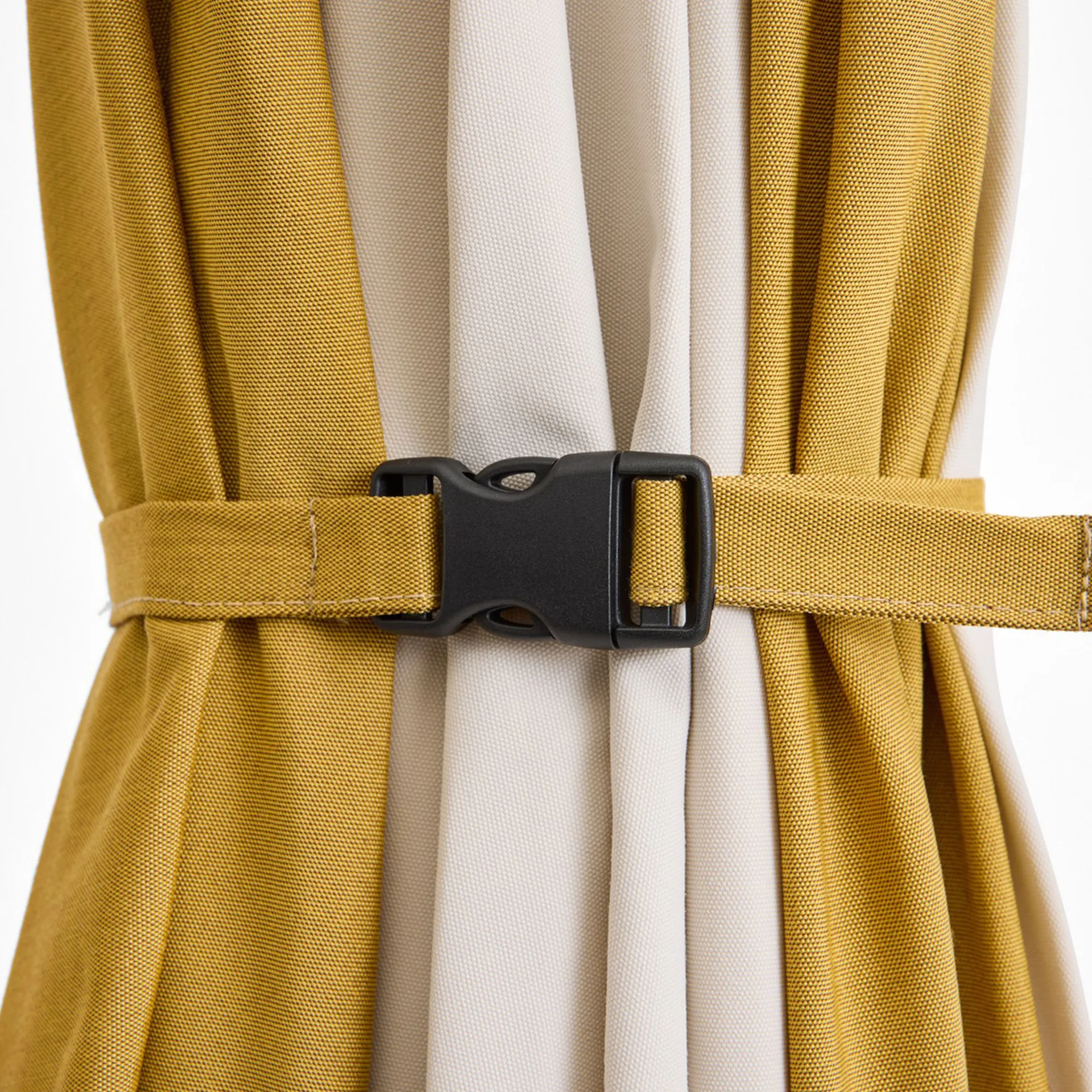 Ombrellone esagonale Terrazza, Off white-ocra HAY