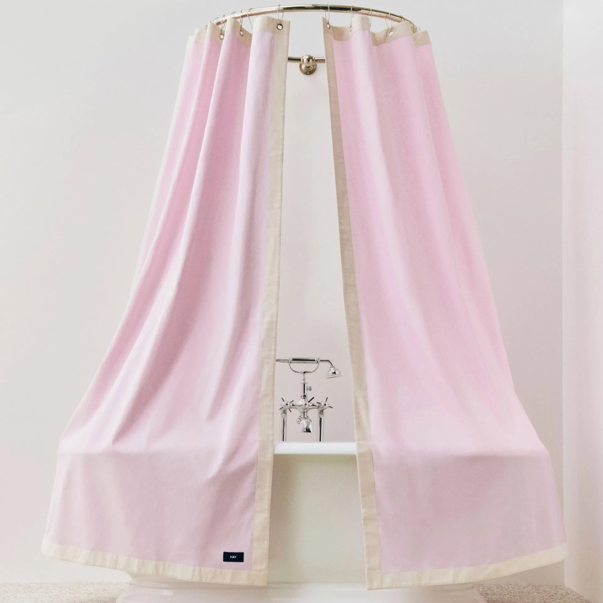 Outline tenda doccia, rosa e crema HAY