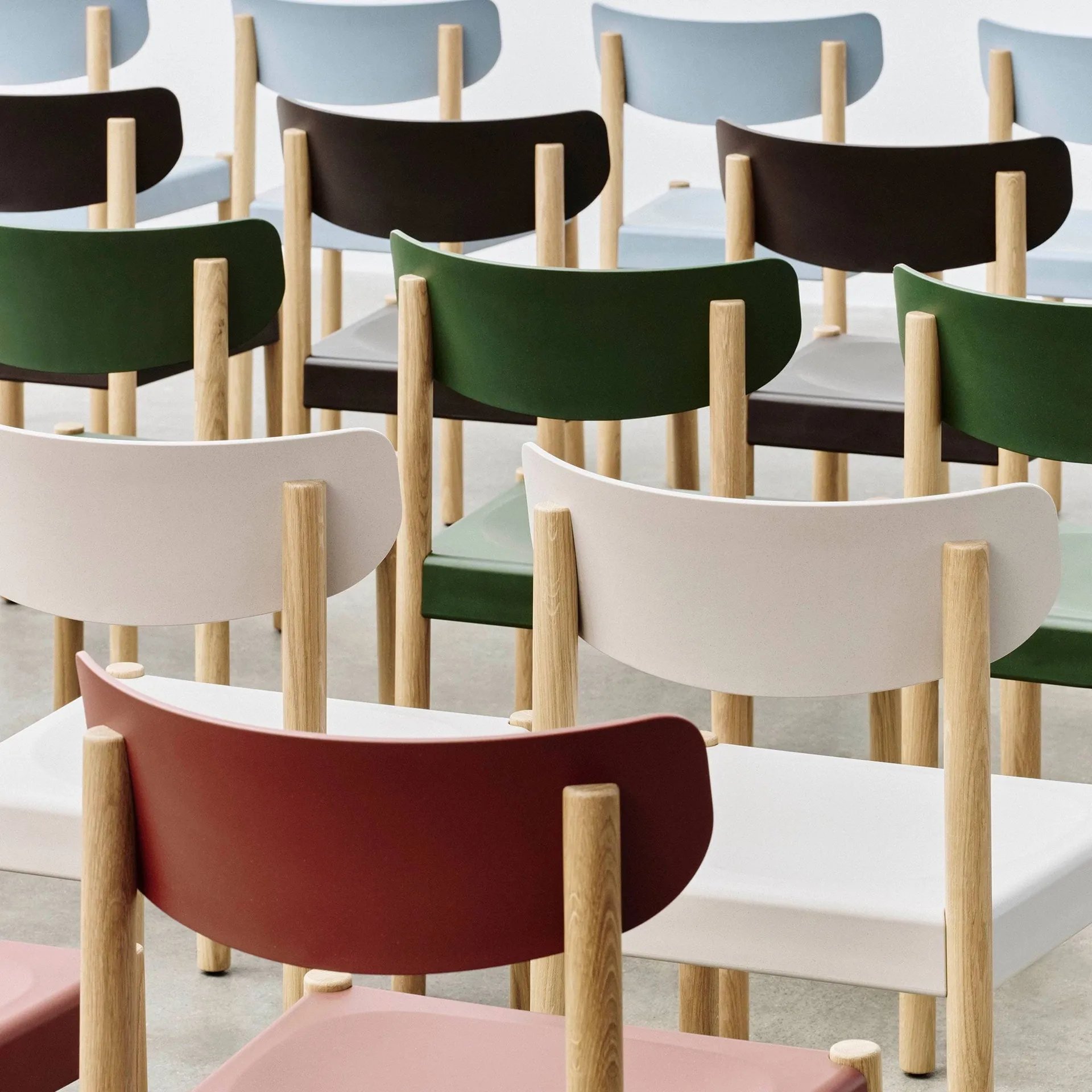 Pack Chair 10 sedia, Rovere oliato-palm green HAY