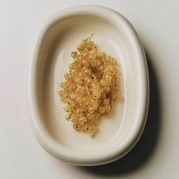 Piatto da portata ovale Barro - Off-white, small 20x27,5 cm - HAY