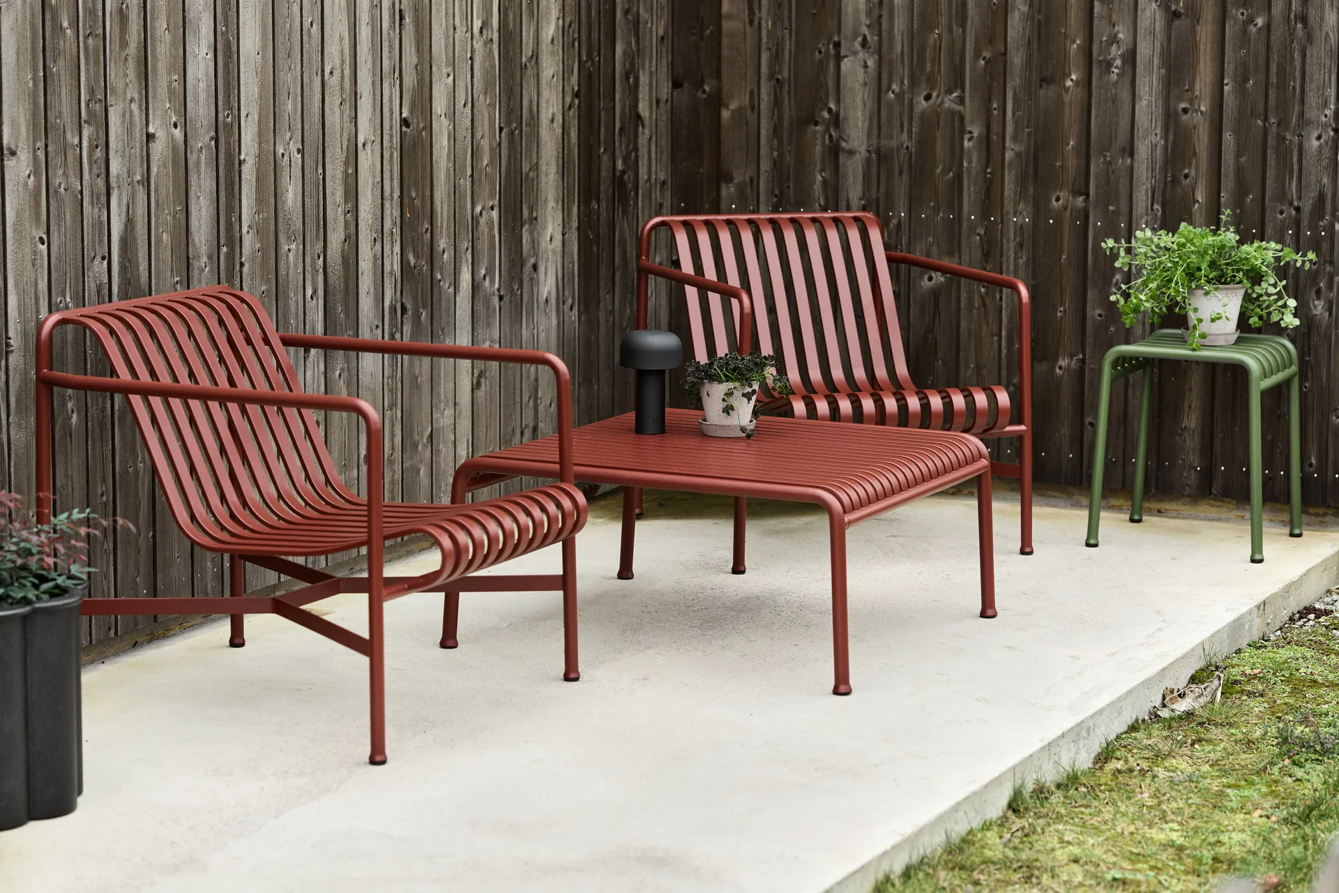 Poltrona lounge Palissade Low, Iron red HAY