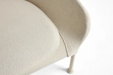 Poltrona O2 Lounge Chair - Soft cream-laccato in acciaio eggshell - HAY