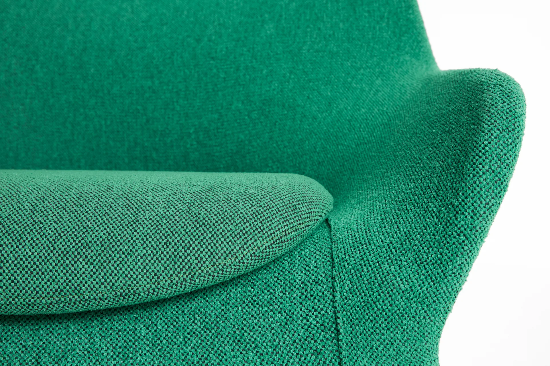 Poltrona O2 Lounge Chair, Soft green-acciaio verniciato nero HAY