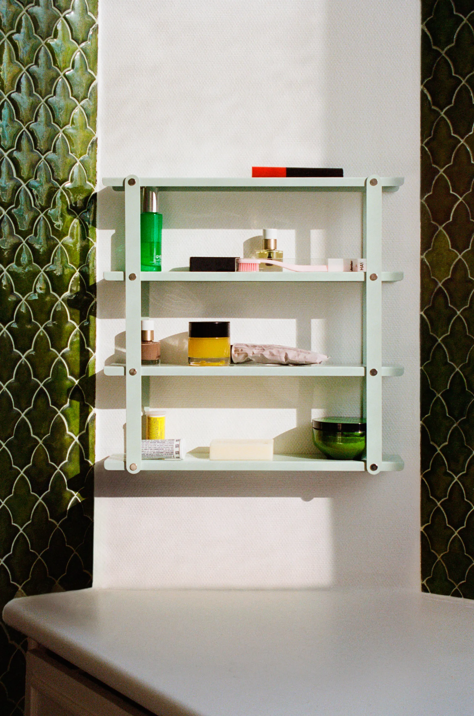 Scaffale Bacheca, Menta HAY