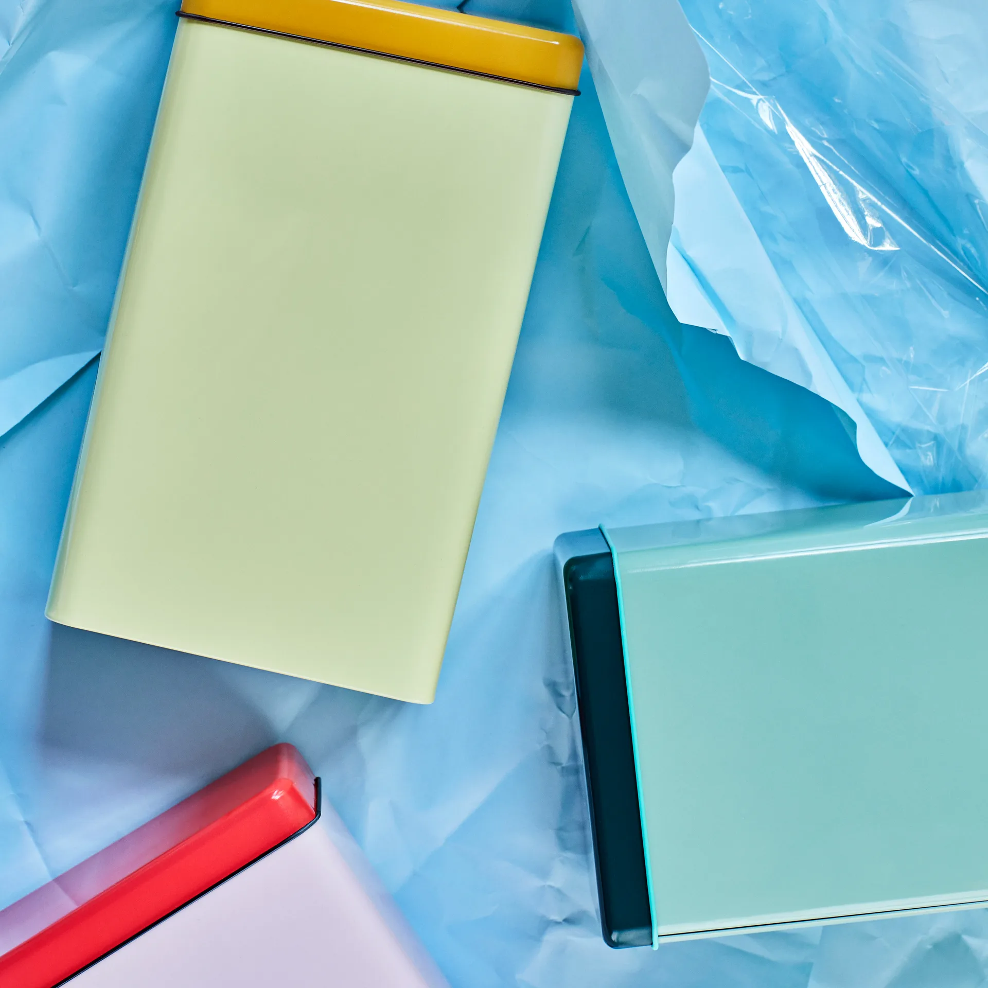 Scatola di latta Tin by Sowden , Giallo HAY