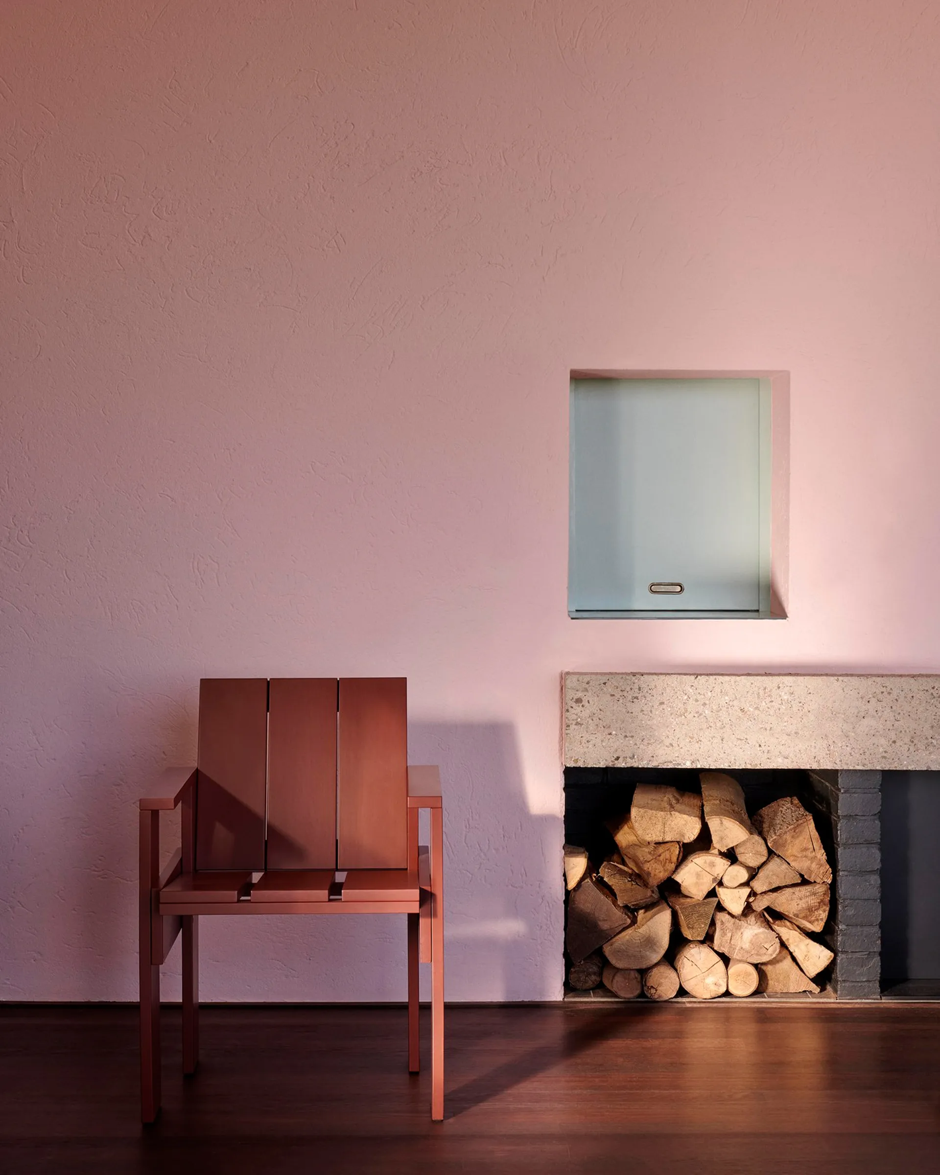 Sedia con braccioli Crate Dining Chair, Iron red HAY