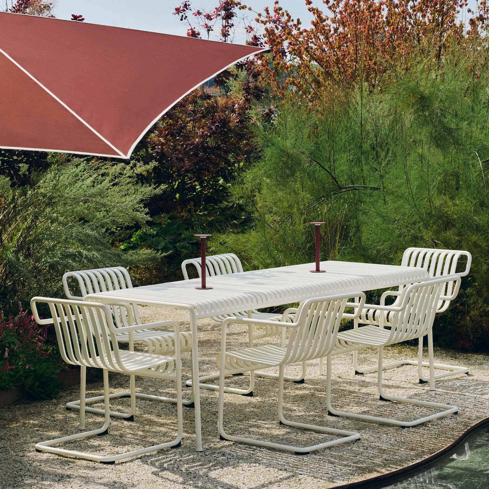 Sedia da pranzo con braccioli Palissade Cantilever, Cream white HAY