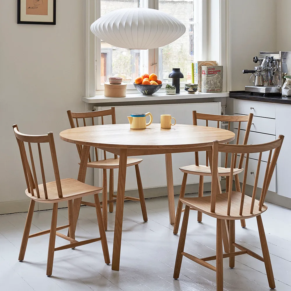 Sedia J41, Rovere oliato scuro HAY