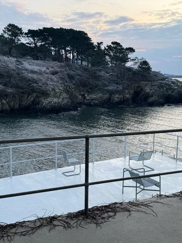 Sedia Palissade Cantilever - Acciaio zincato a caldo - HAY