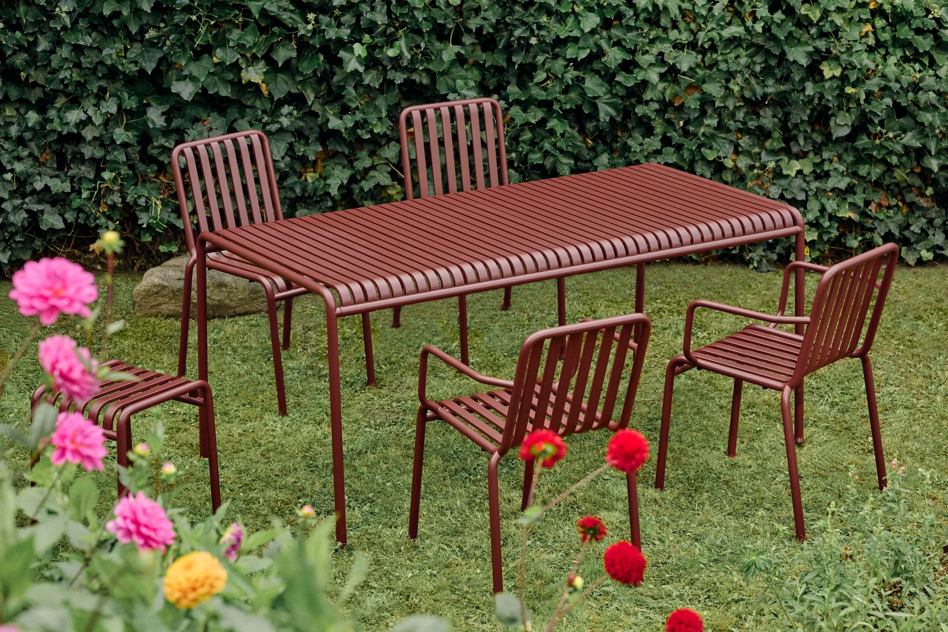 Set da pranzo Palissade 4 sedie 170x90 cm - Iron red,  HAY