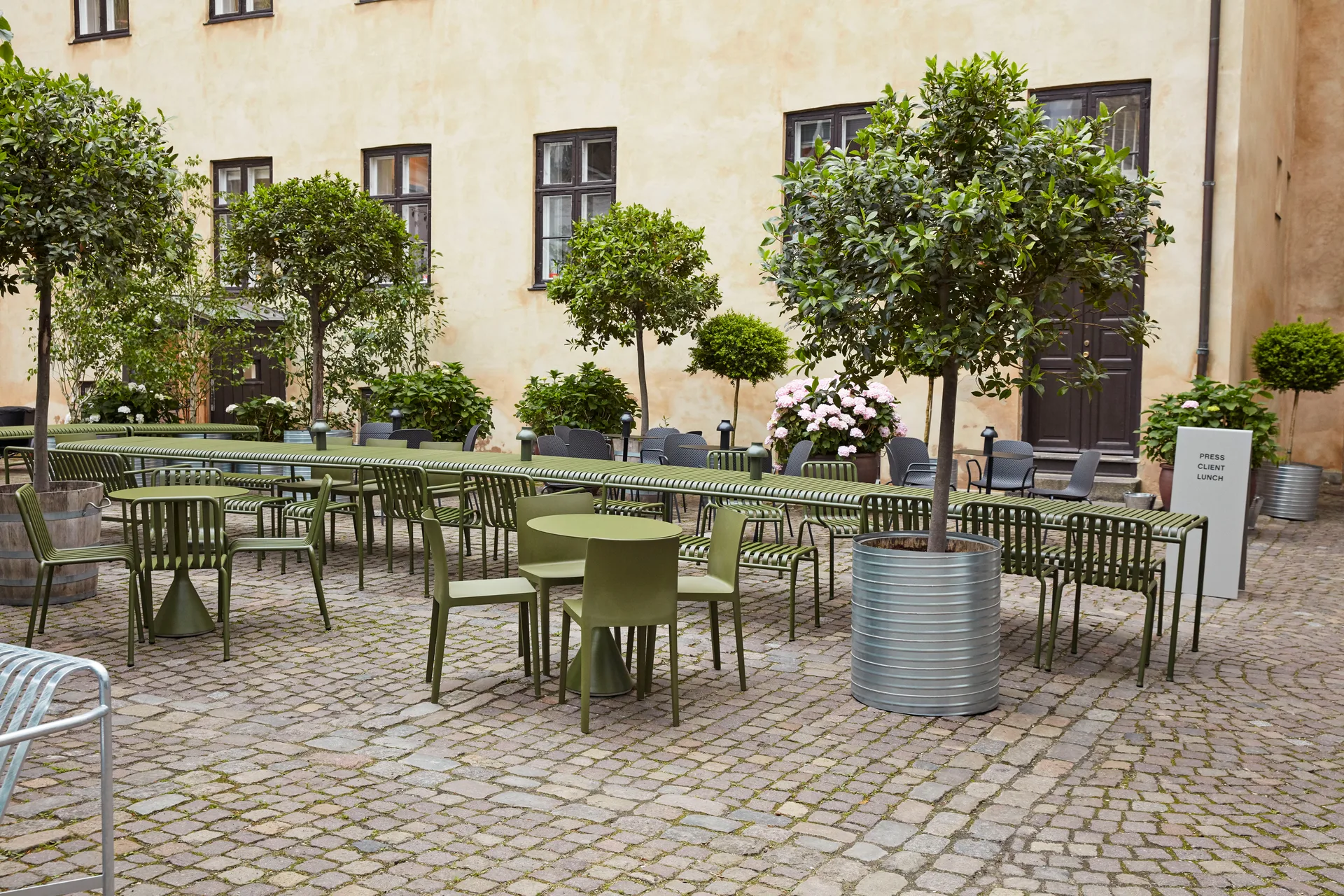 Set da pranzo Palissade 4 sedie 170x90 cm - Olive,  HAY