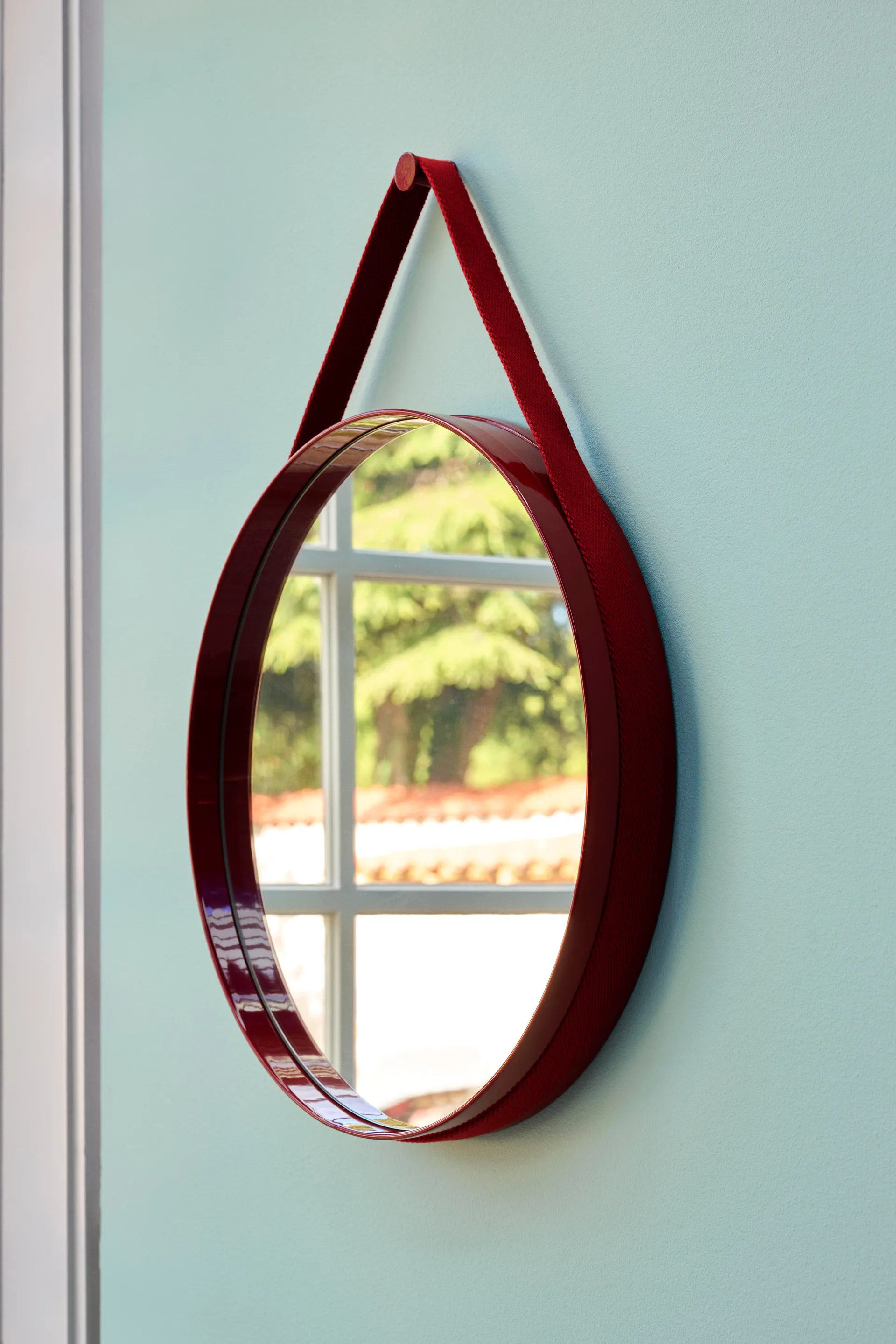 Specchio Strap Mirror Ø70 cm, Red HAY