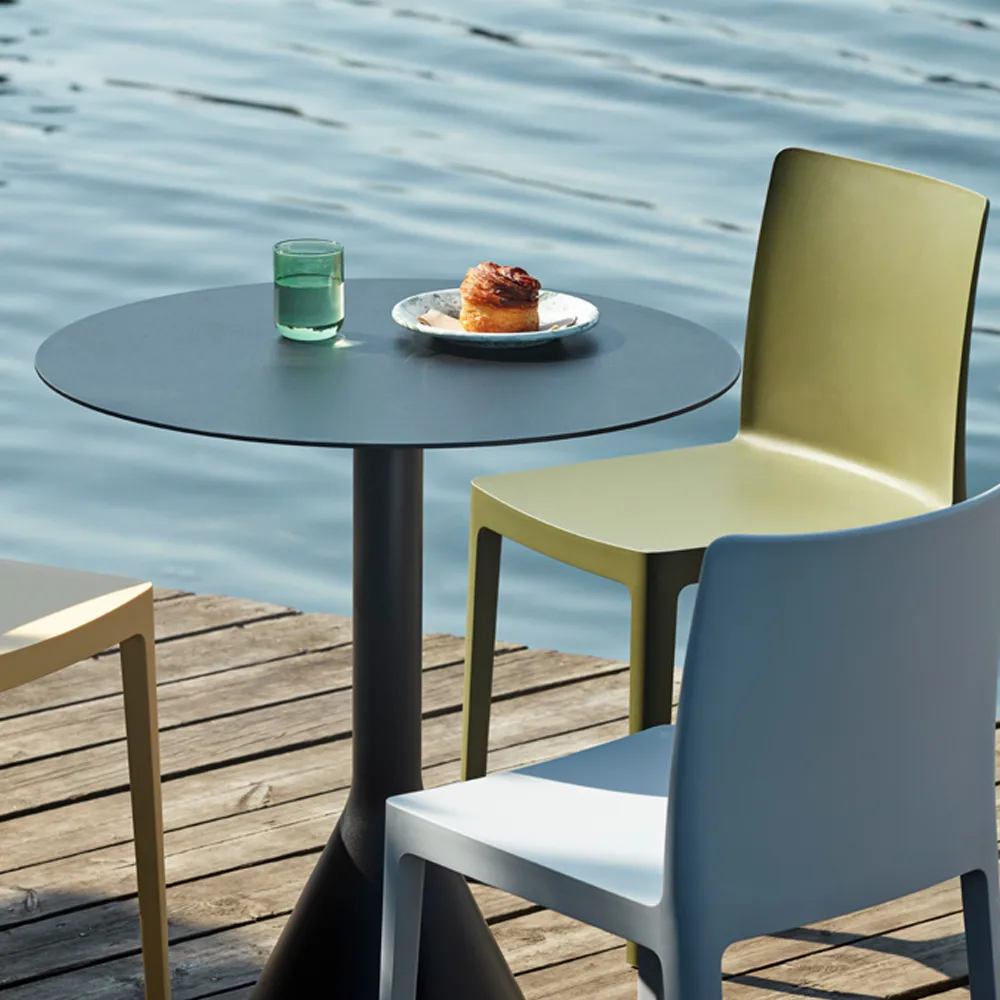 Tavolino rotondo da caffè Palissade Cone, Anthracite, ø70 HAY