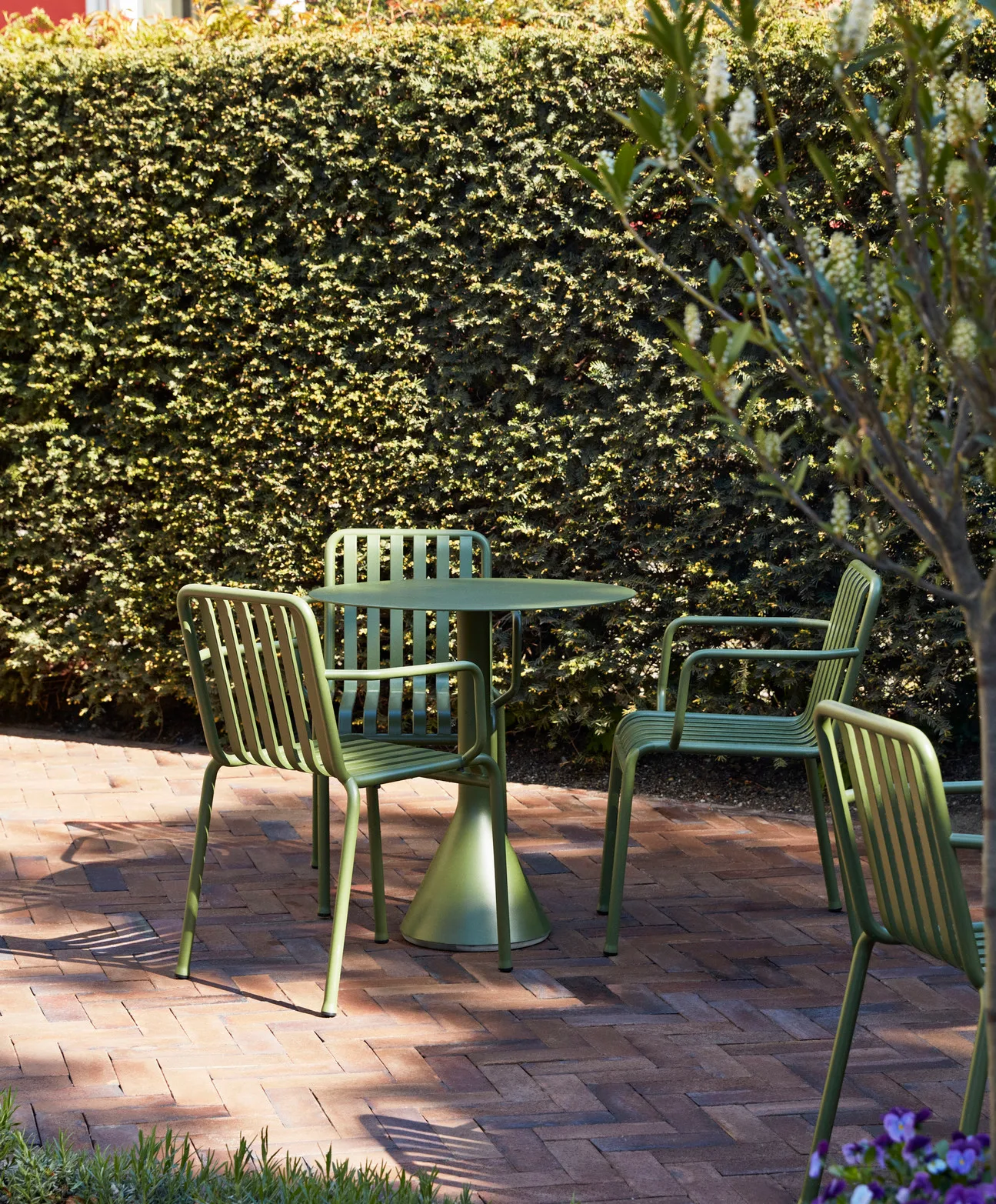 Tavolino rotondo da caffè Palissade Cone, Olive, ø70 HAY