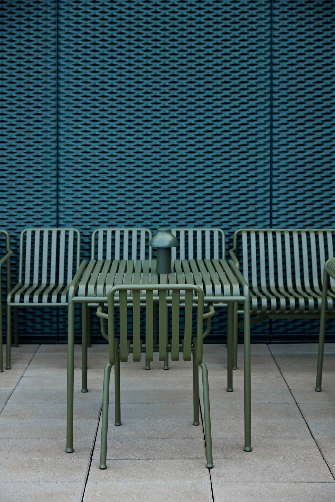 Tavolo 82,5x90 cm Palissade, Olive green HAY