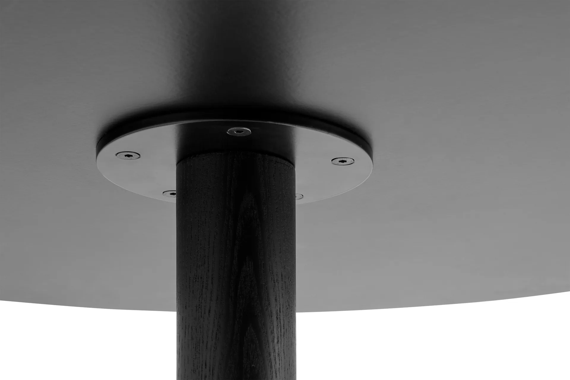 Tavolo da pranzo Pastis Table Ø90, Black lacquered ash HAY