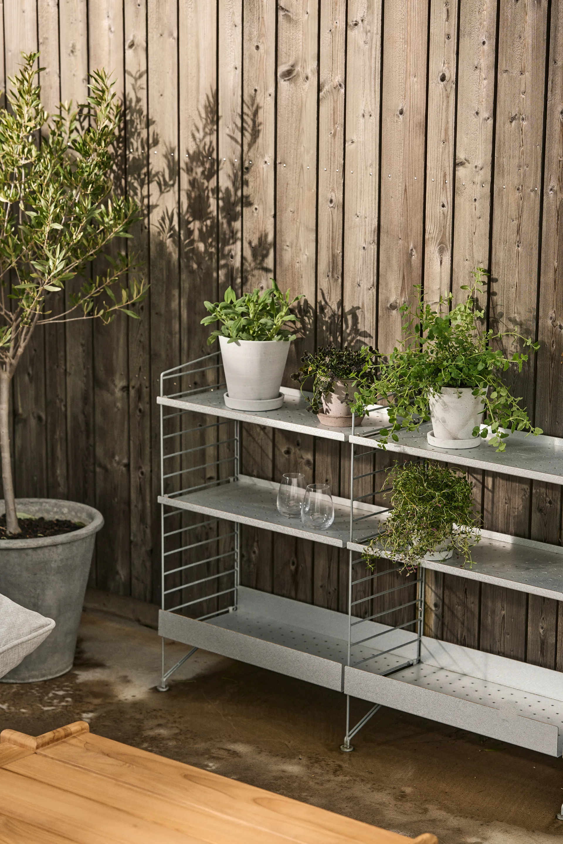 Vaso da fiori HAY con sottovaso L, Grigio HAY