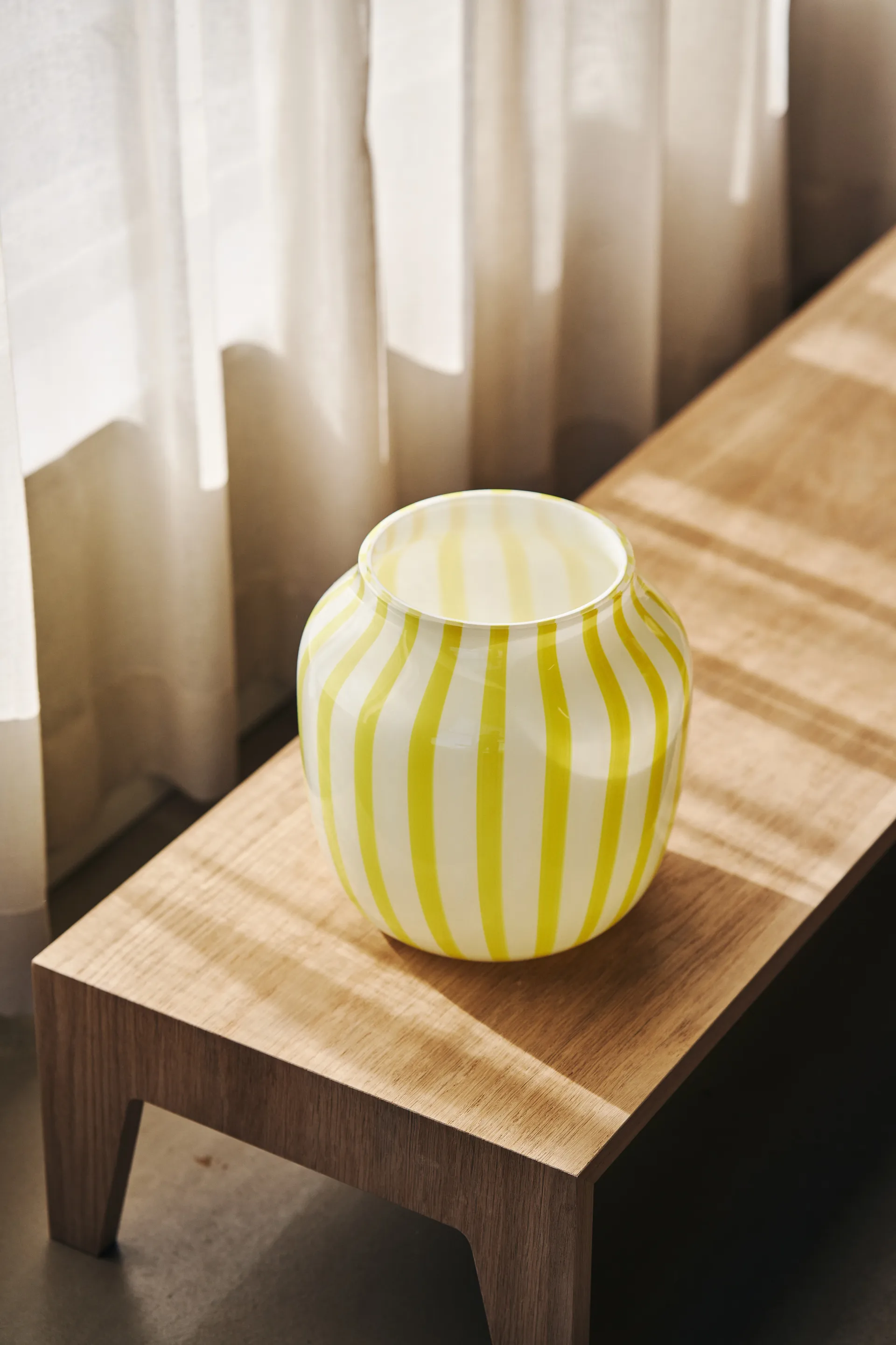 Vaso Juice Wide 22 cm, giallo HAY