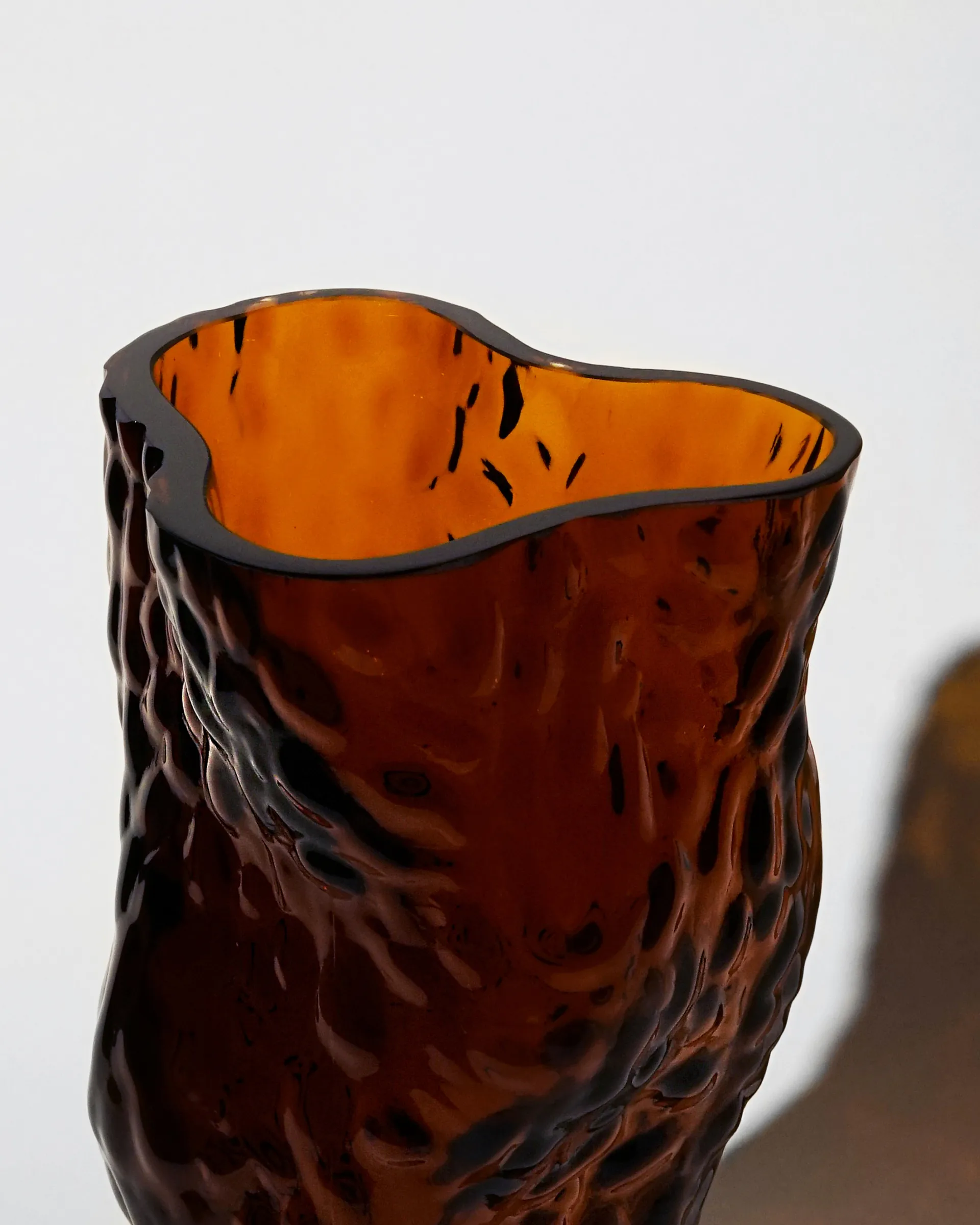 Vaso in vetro Ostrea Rock 30 cm, Ruggine Hein Studio