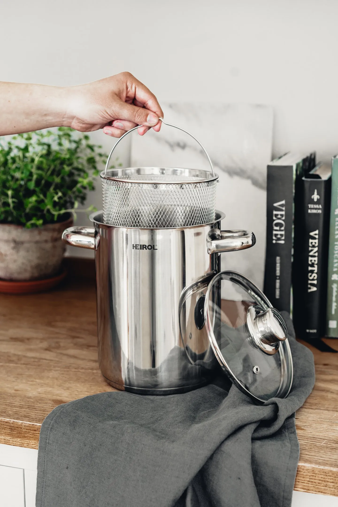 Pentola per asparagi con inserto Heirol Steely , 4 litri Heirol