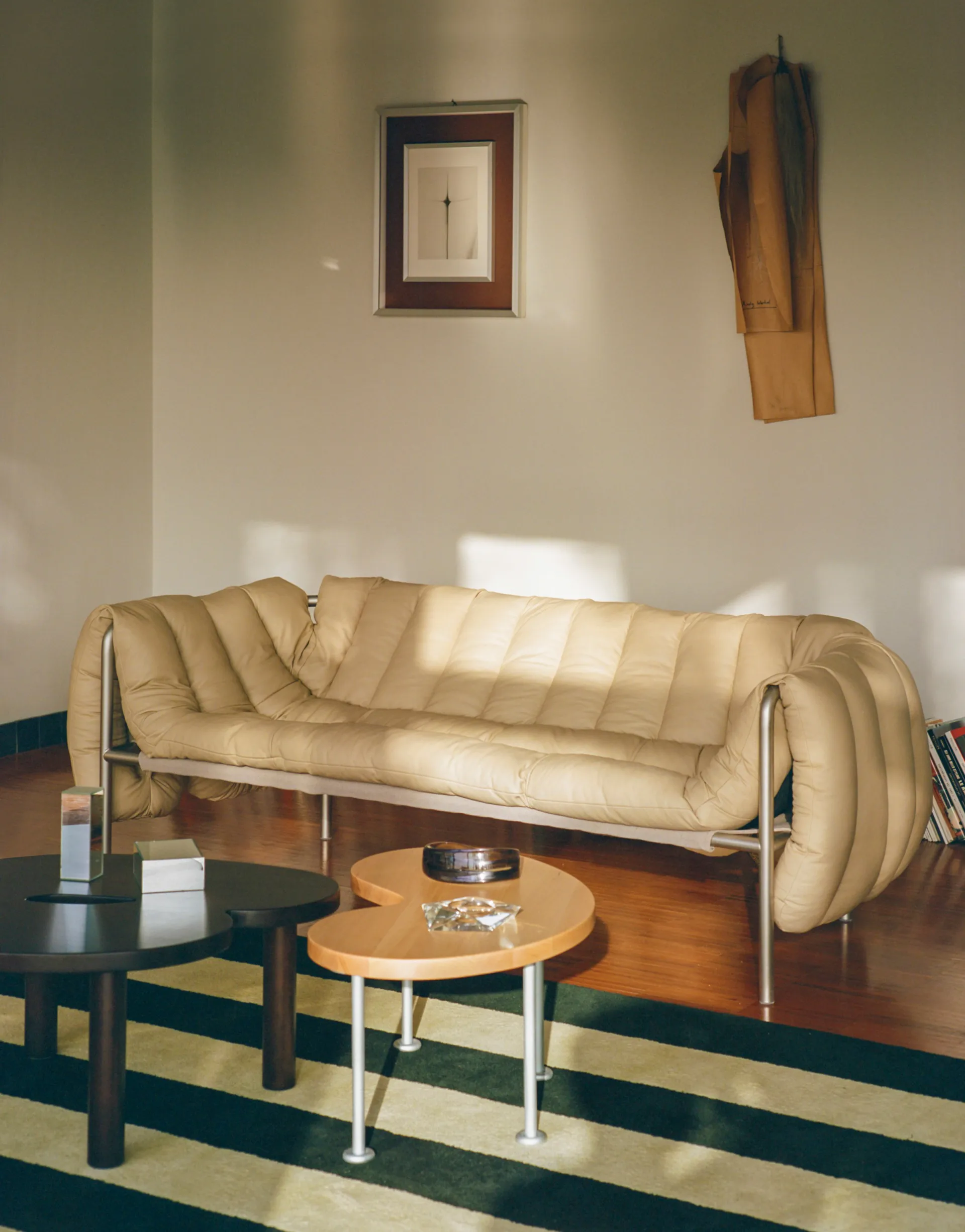 Divano a 2,5 posti Puffy 205 cm, Sand leather-cream Hem