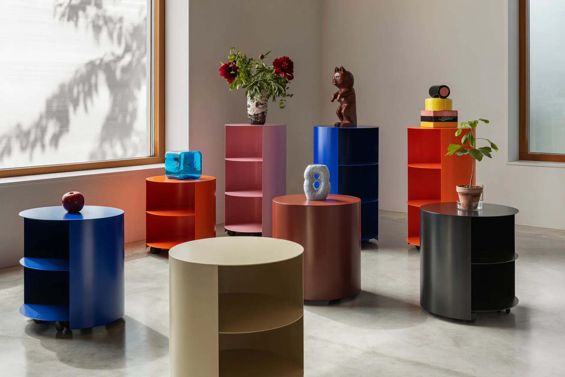 Piedistallo Hide Ø38x68 cm, Ultramarine blue textured Hem