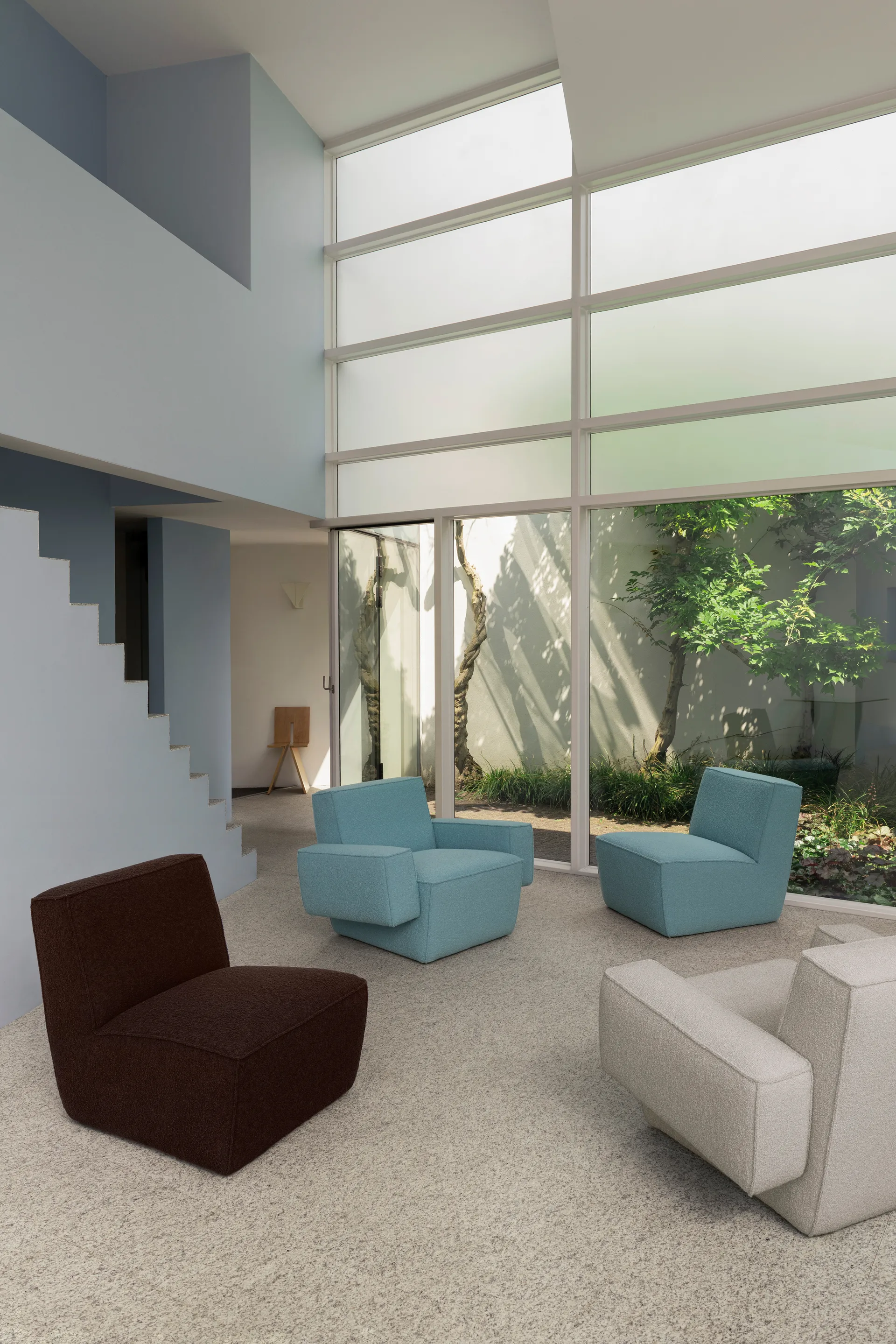 Poltrona lounge Hunk con braccioli, Icicle Hem