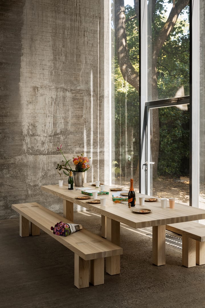 Tavolo da pranzo Max con panche 250 cm, Frassino Hem
