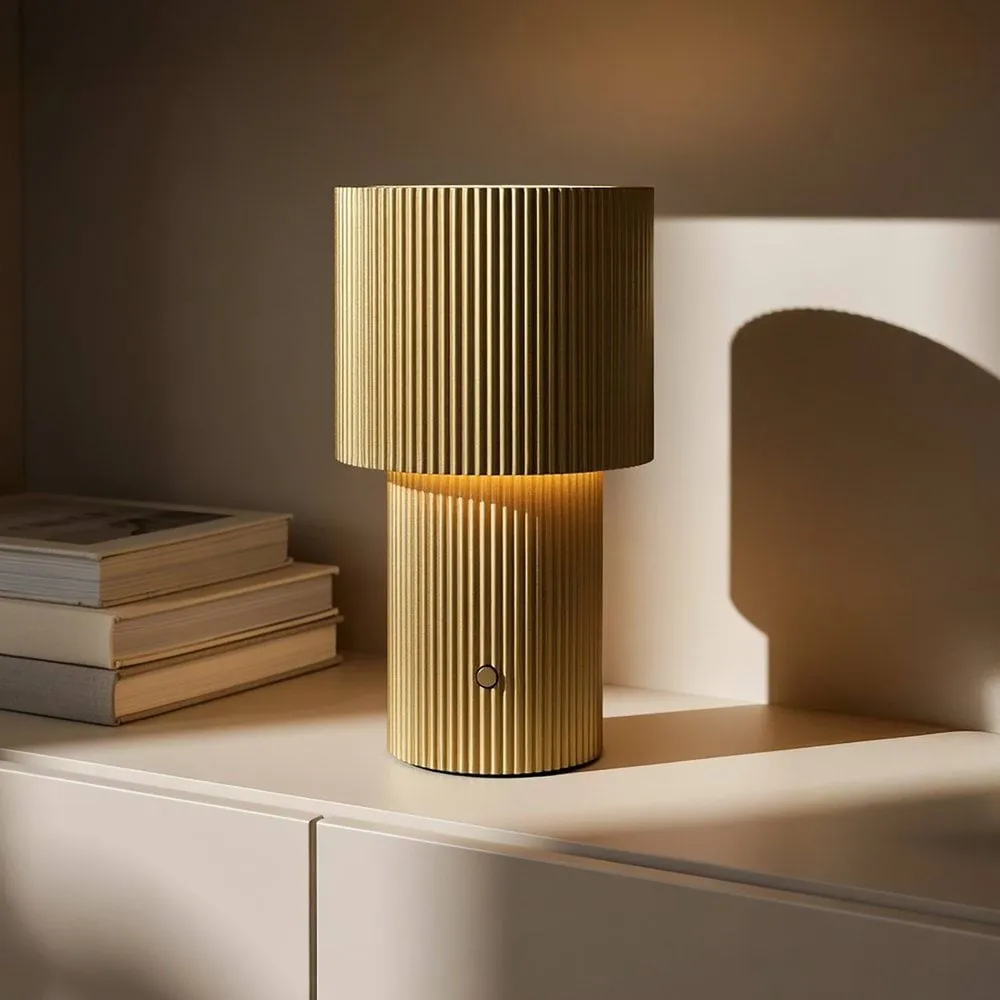 Iluma lampada da tavolo portatile, Oro Herstal