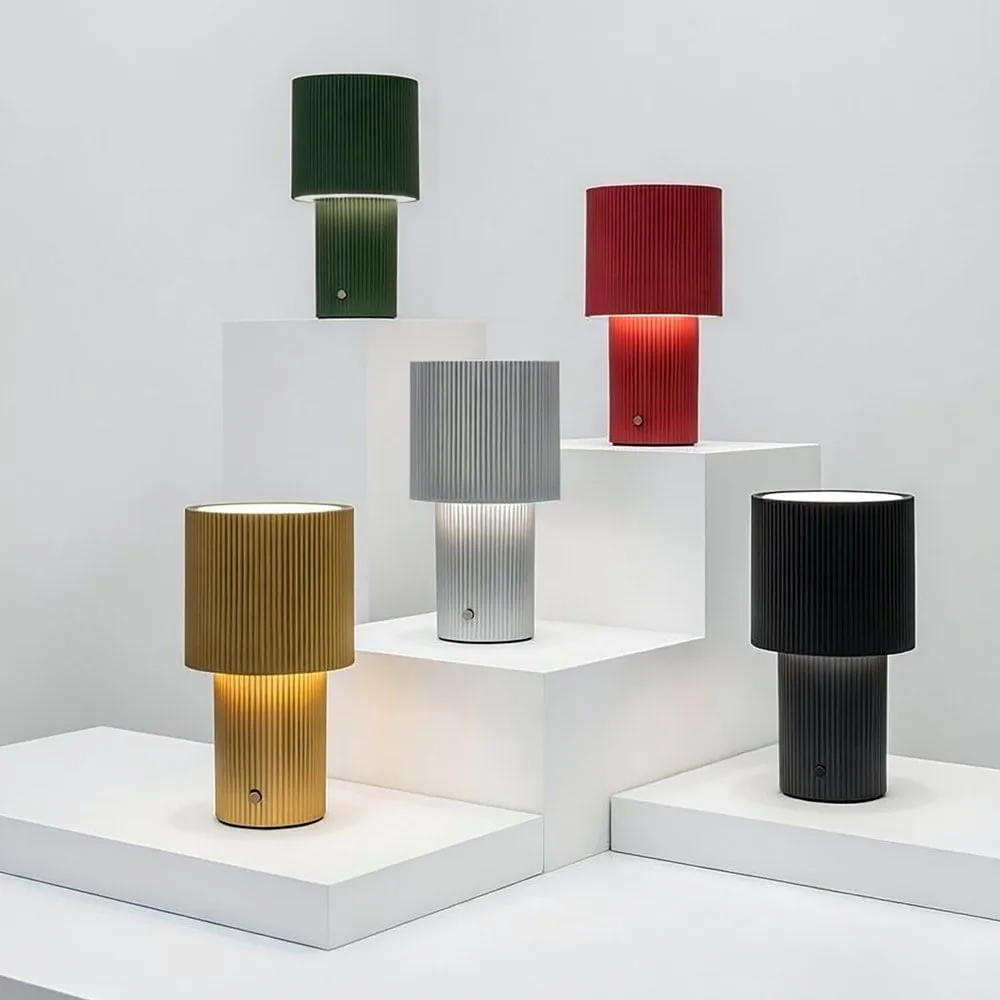 Iluma lampada da tavolo portatile, Oro Herstal