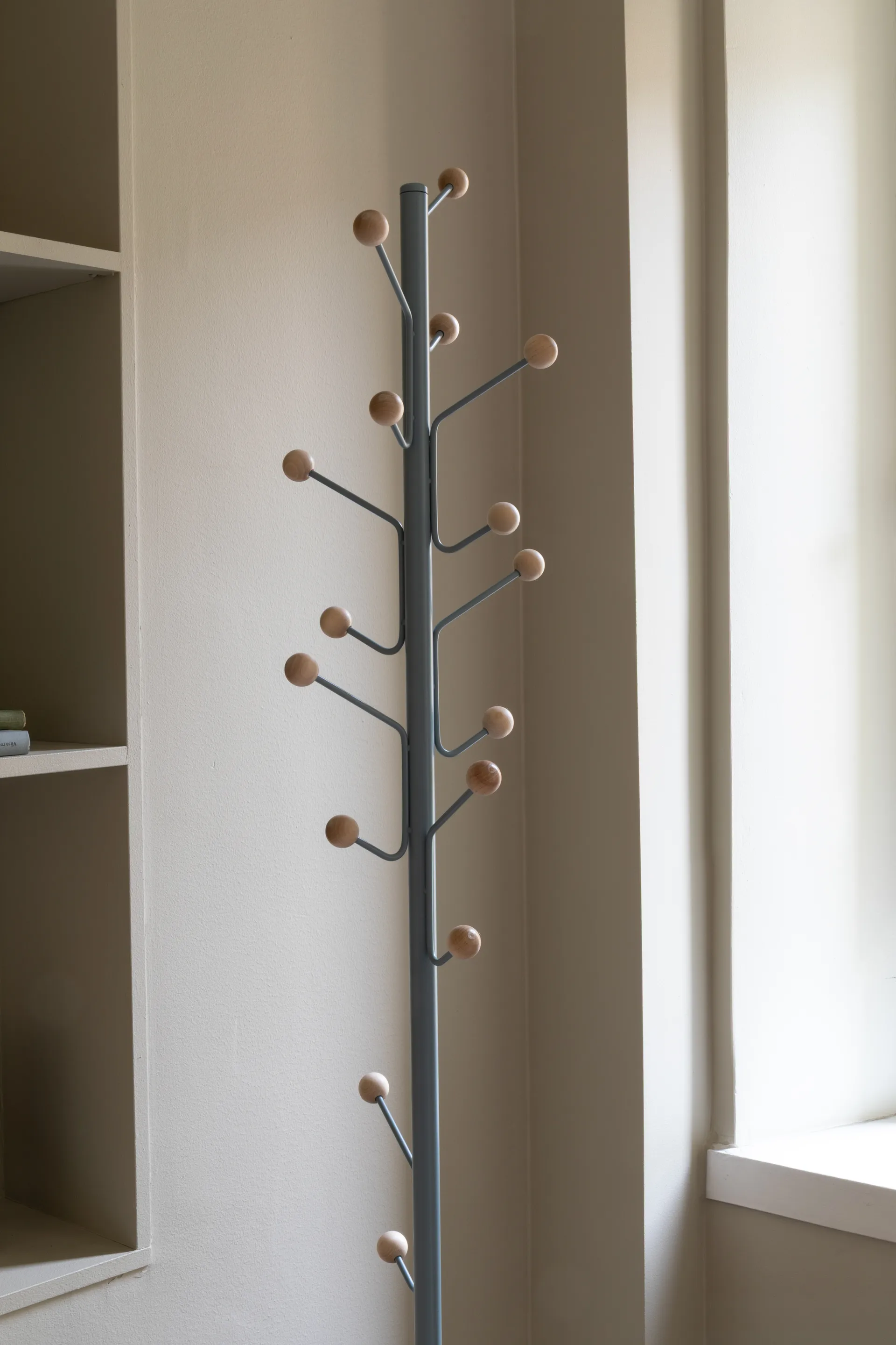 Lampada da tavolo Vienda, Nero brillante Herstal