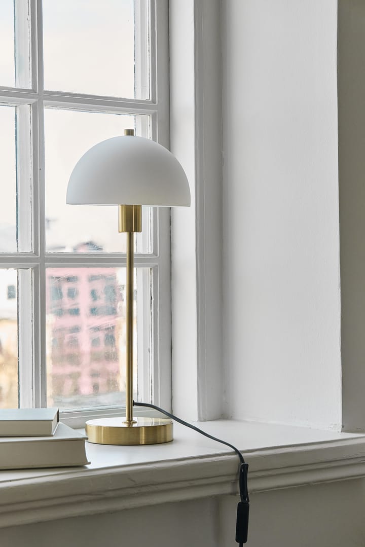 Lampada da tavolo Vienda, ottone-bianco Herstal