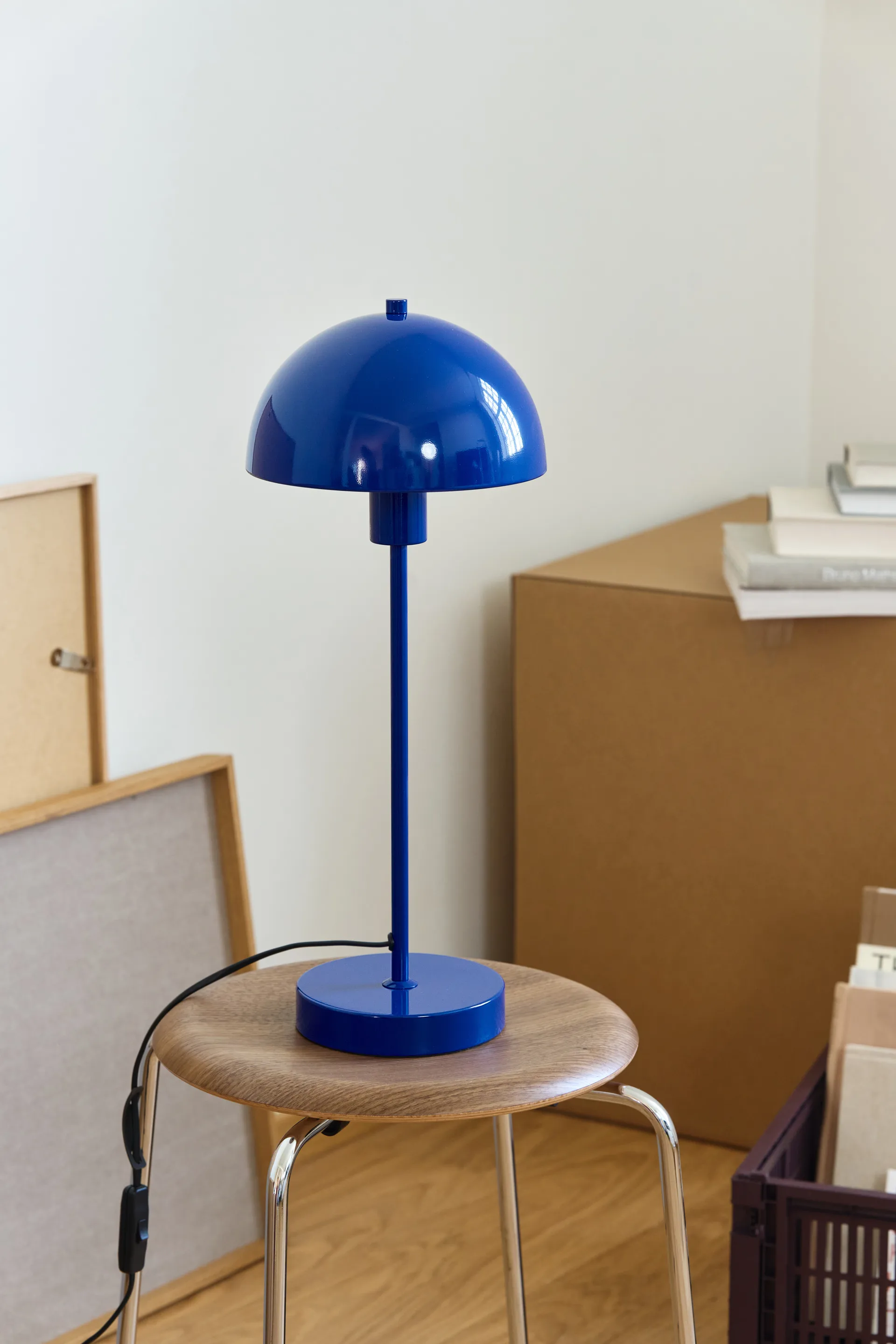Lampada da tavolo Vienda, Royal blue Herstal