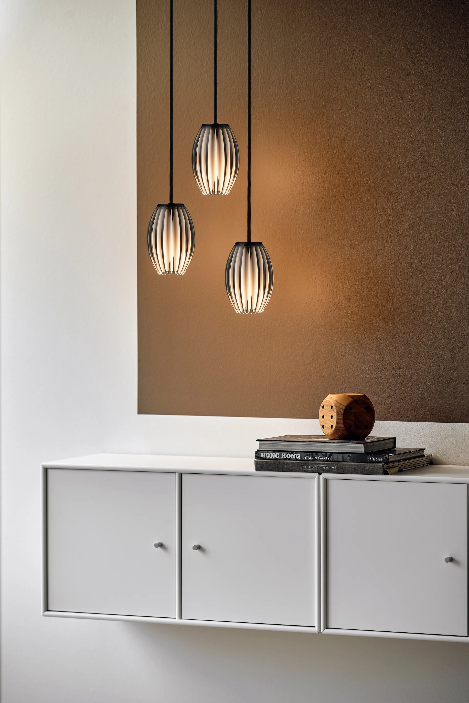 Lampadario Tentacle medio, Nero, tinta affumicata Herstal