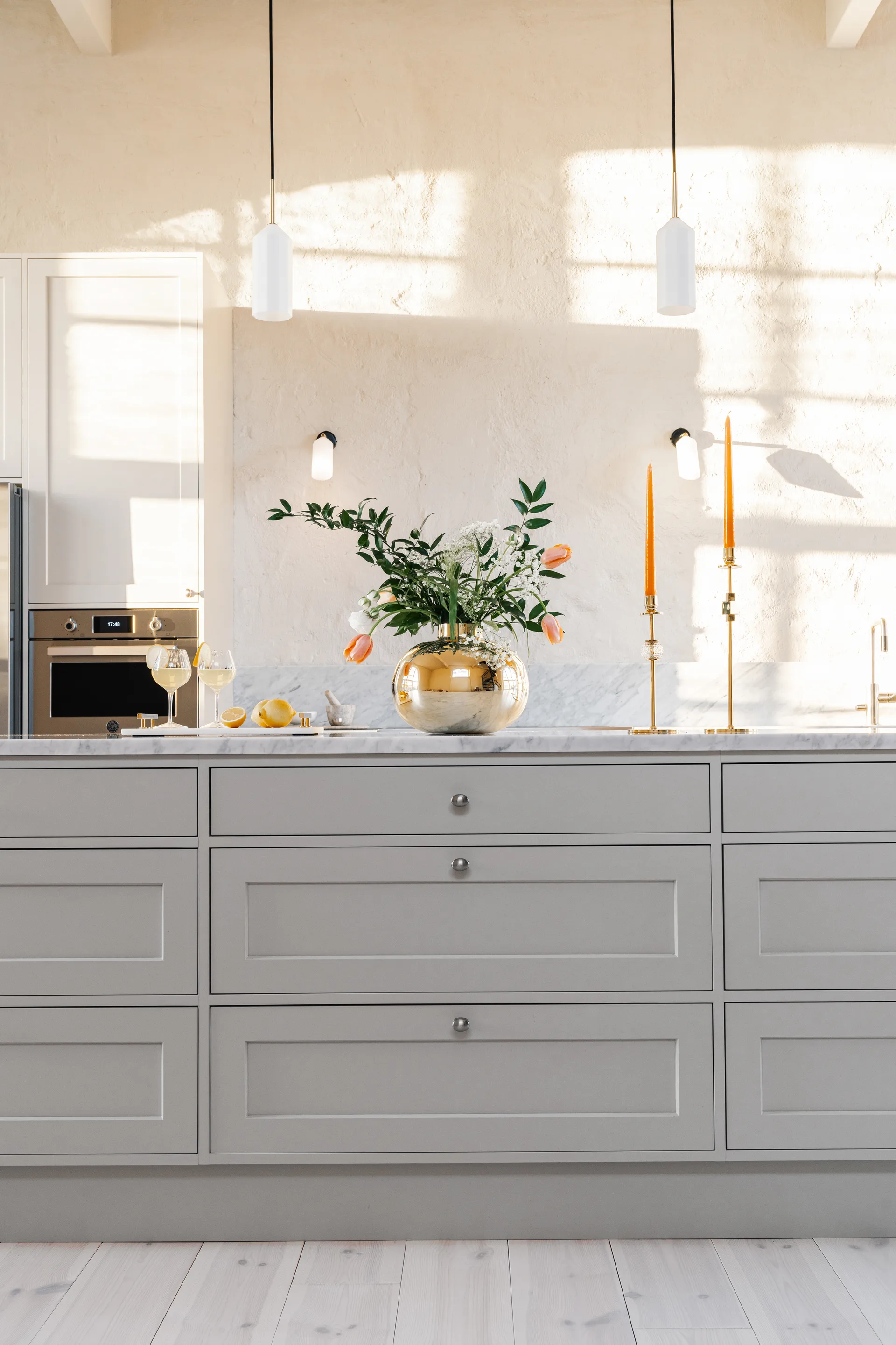 Candelieri Alba 30 cm, Ottone massiccio e vetro Hilke Collection