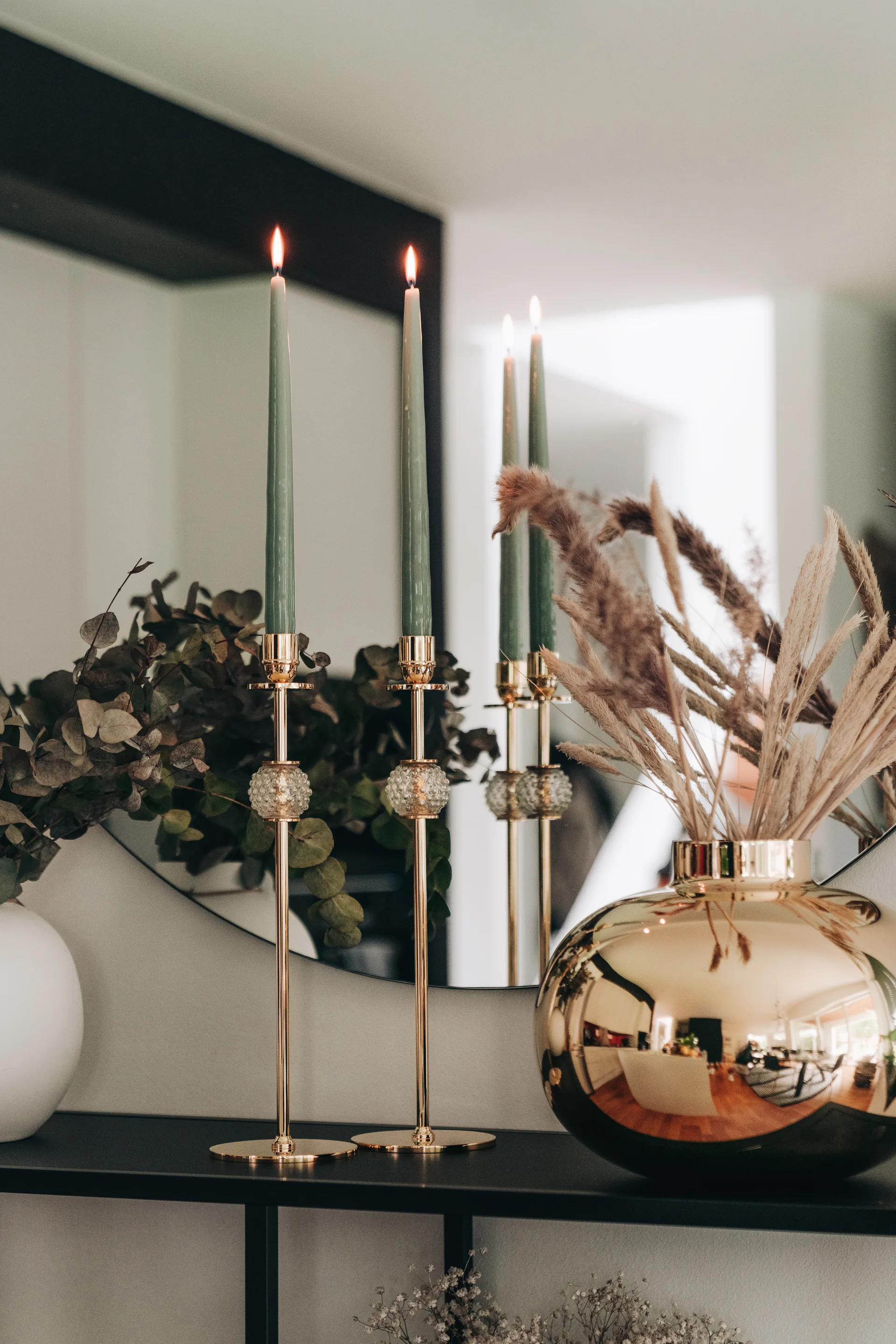 Candelieri Alba 40 cm, Ottone massiccio e vetro Hilke Collection