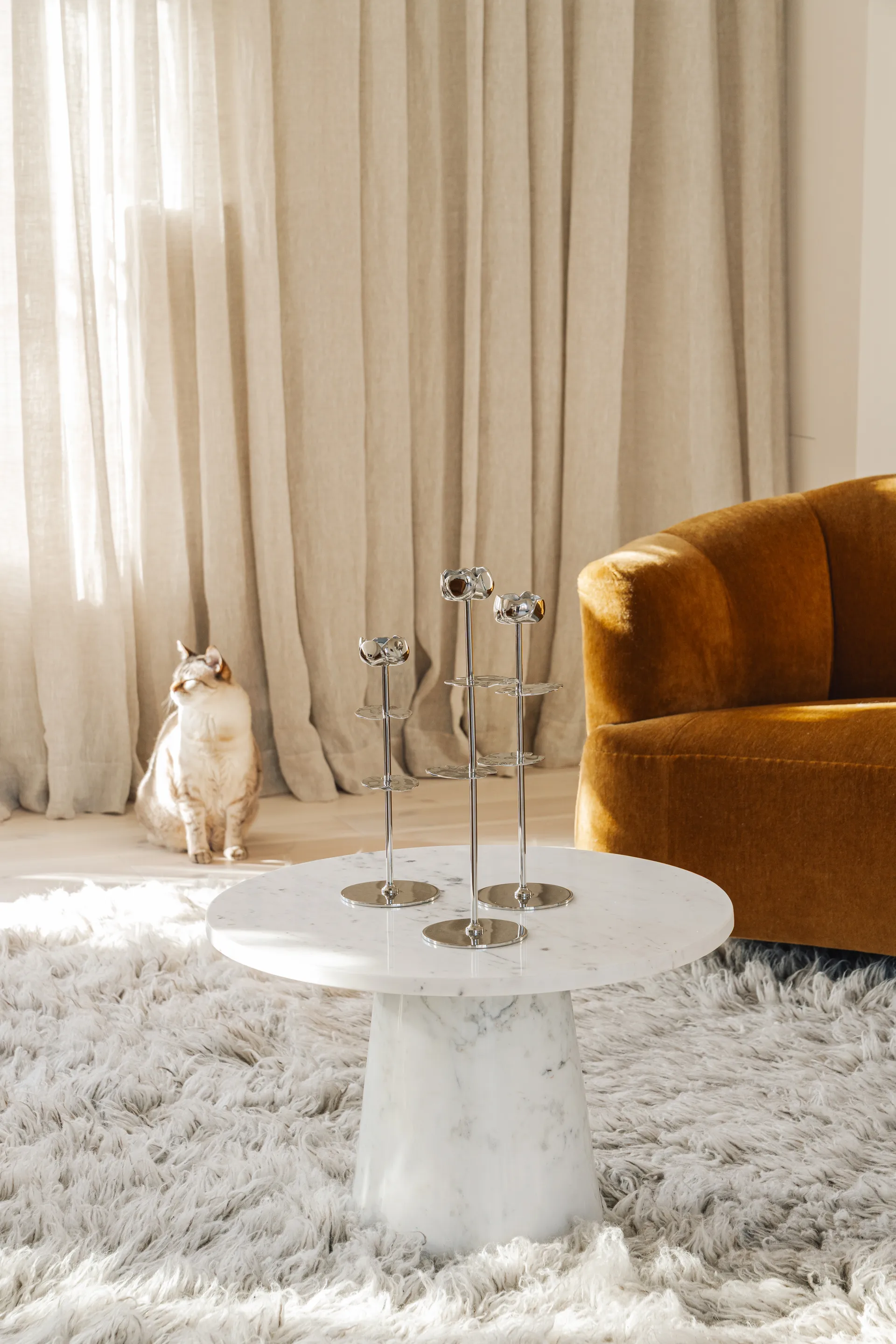 Portacandele Ninfea Alta 40 cm, Ottone nichelato Hilke Collection