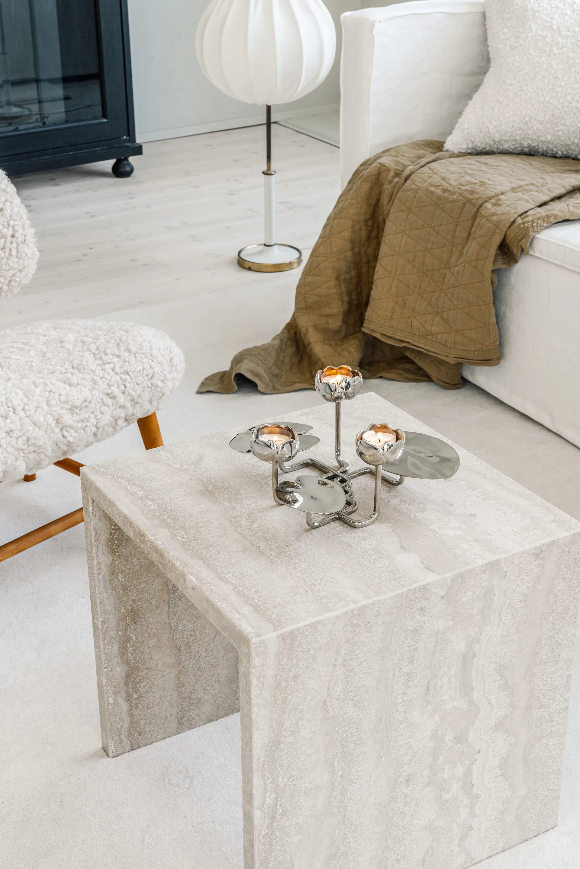 Portacandele Ninfea grande, Ottone nichelato Hilke Collection