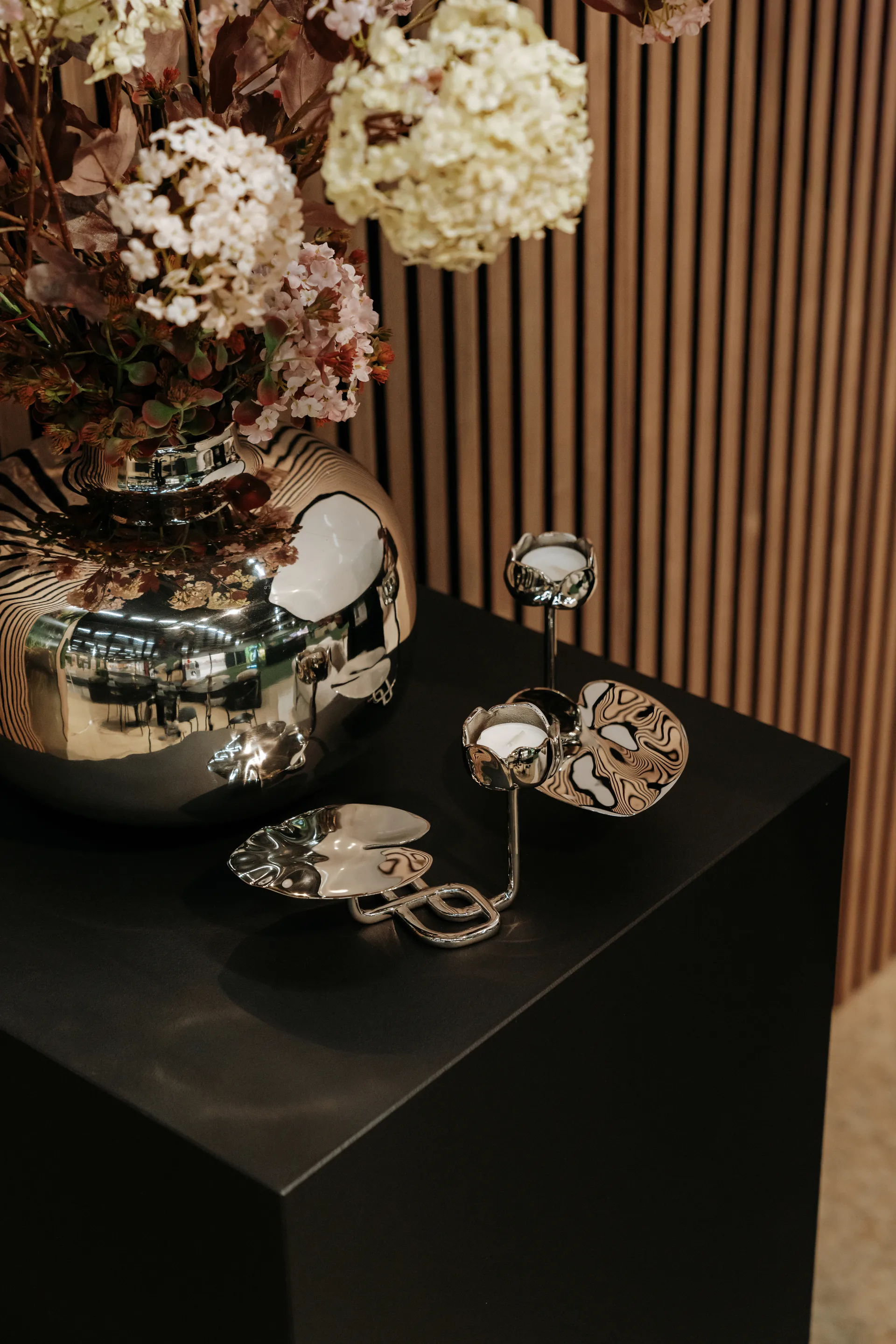 Portacandele Ninfea No.1, Ottone nichelato Hilke Collection