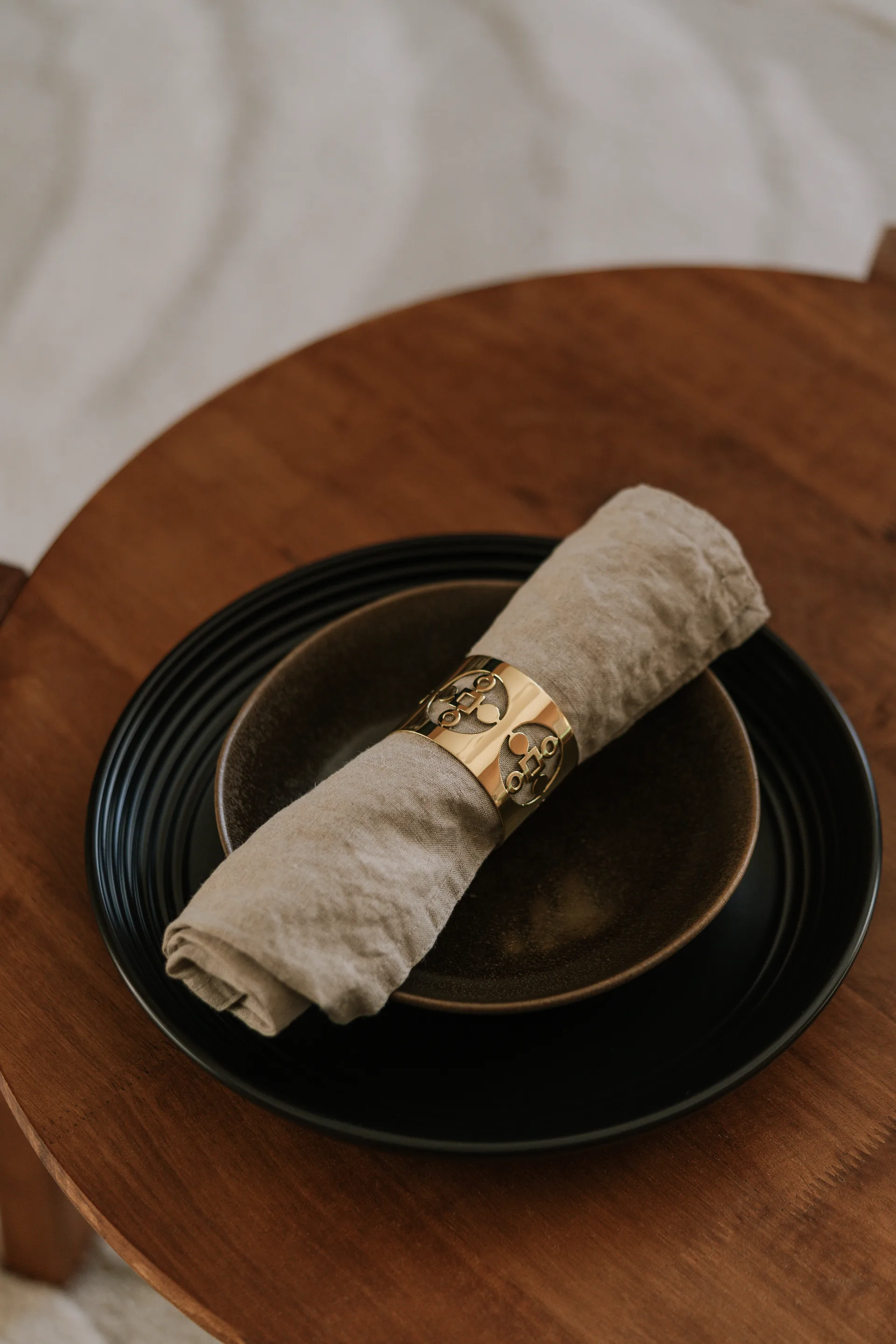 Portatovagliolo ad anello Anima Gemella in confezione da 2, Ottone Hilke Collection