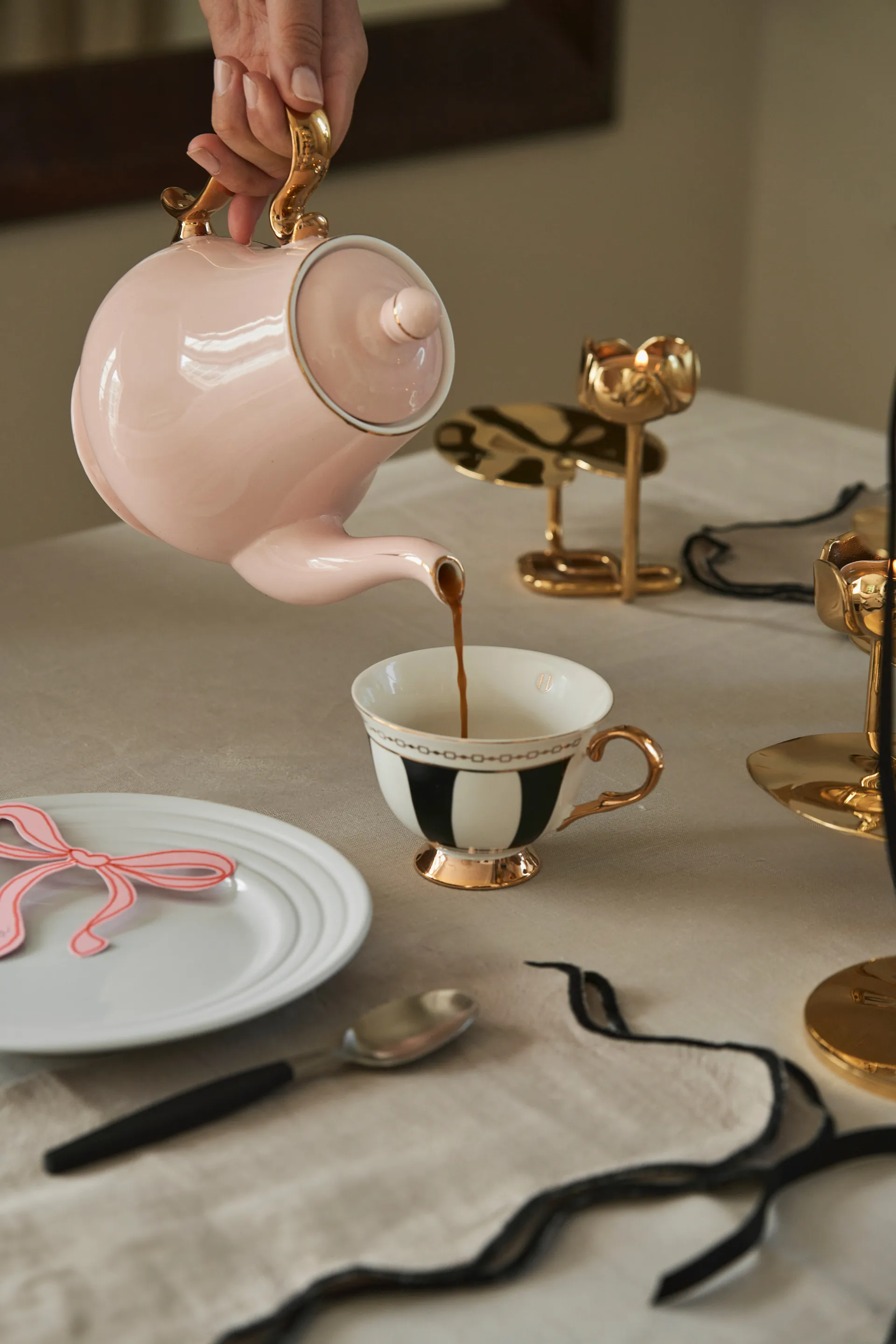 Tazza con piattino Strisce Nero, 22 cl Hilke Collection