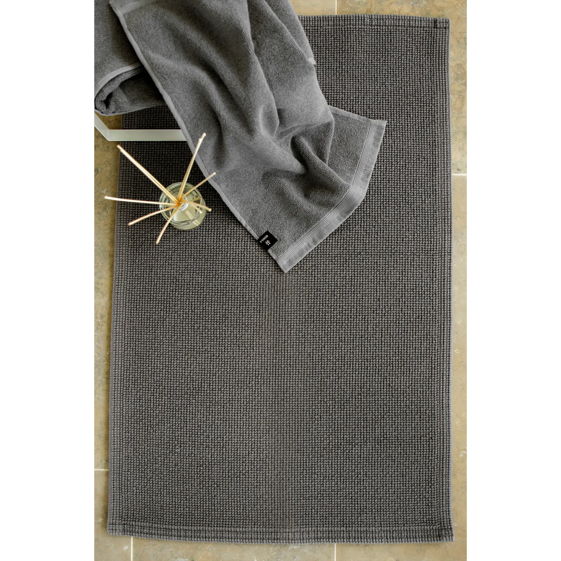 Tappeto da bagno Love 70x110 cm, Nichel (grigio) Himla
