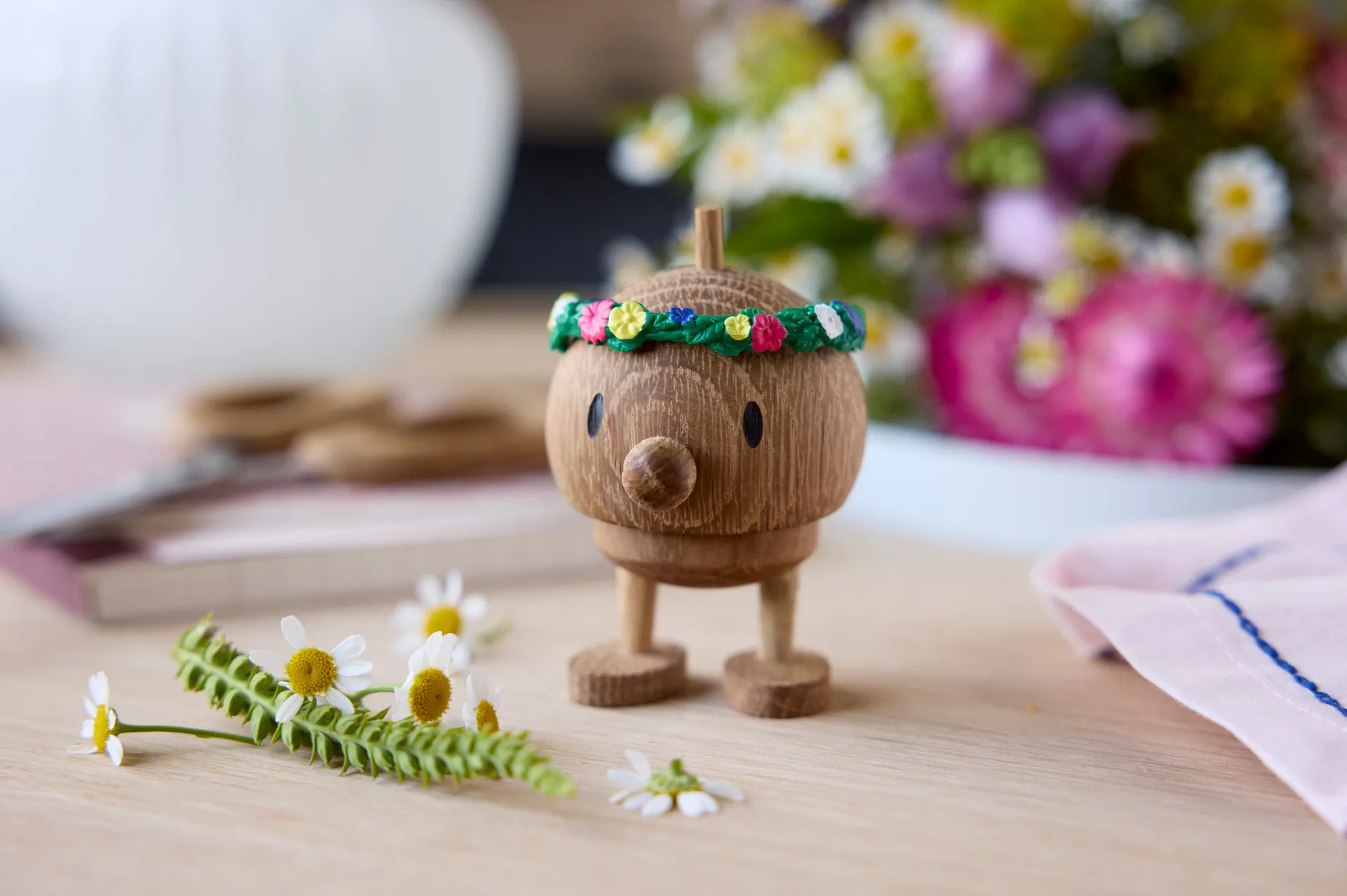 Hoptimist Flower Bumble figurina S, rovere Hoptimist