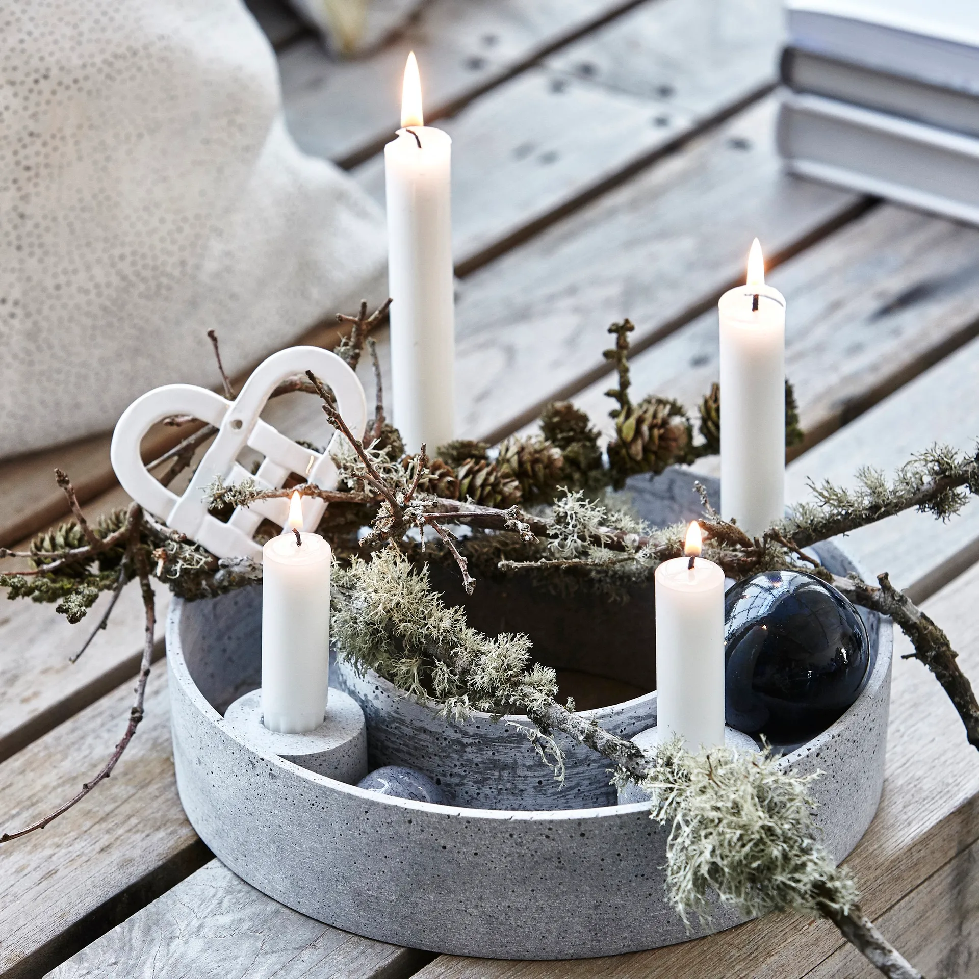 Candelabro dell'Avvento The Ring Ø26 cm, Grey House Doctor
