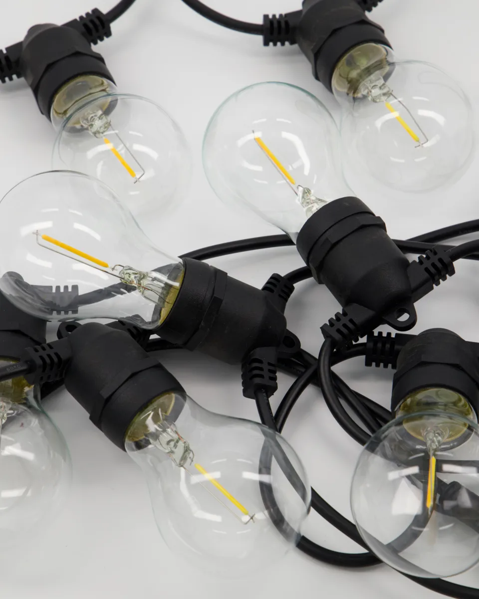 Catena luminosa House Doctor 840 cm, Nero House Doctor