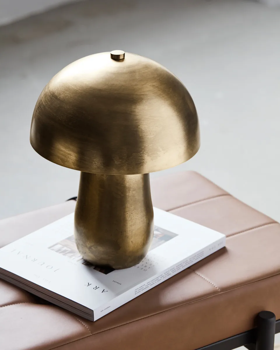 Lampada da tavolo Roomie, Finitura in ottone House Doctor