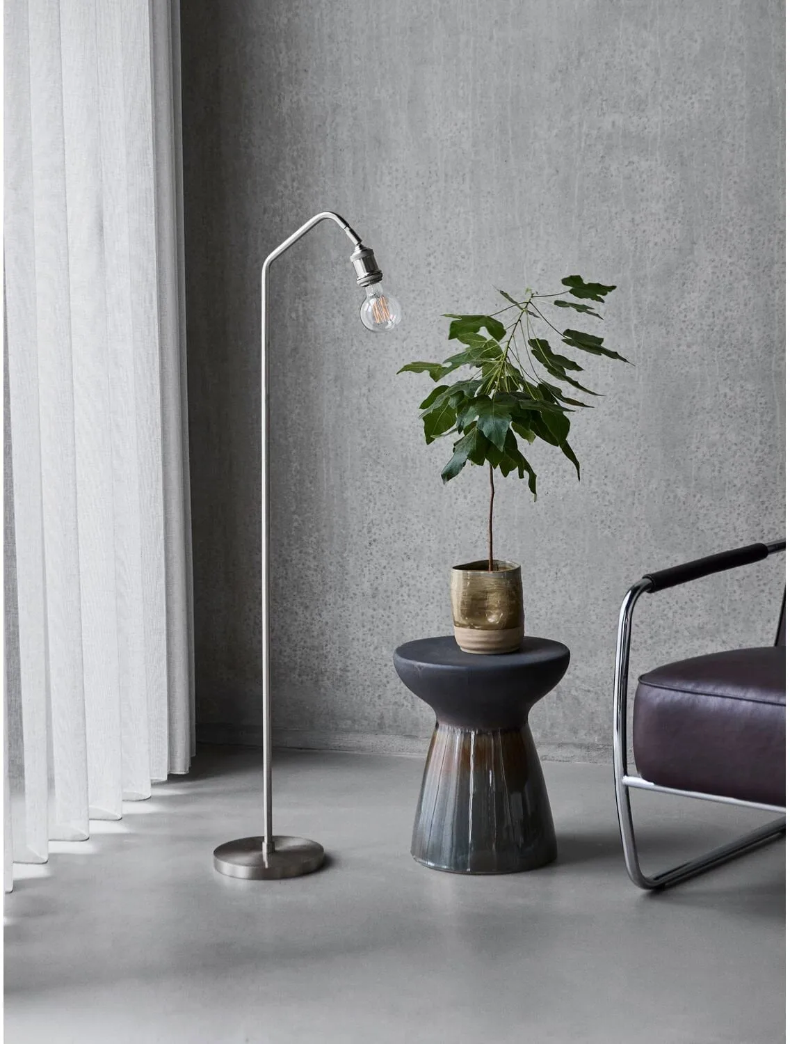 Lampada da terra Stand, Argento spazzolato, 129,5 cm House Doctor